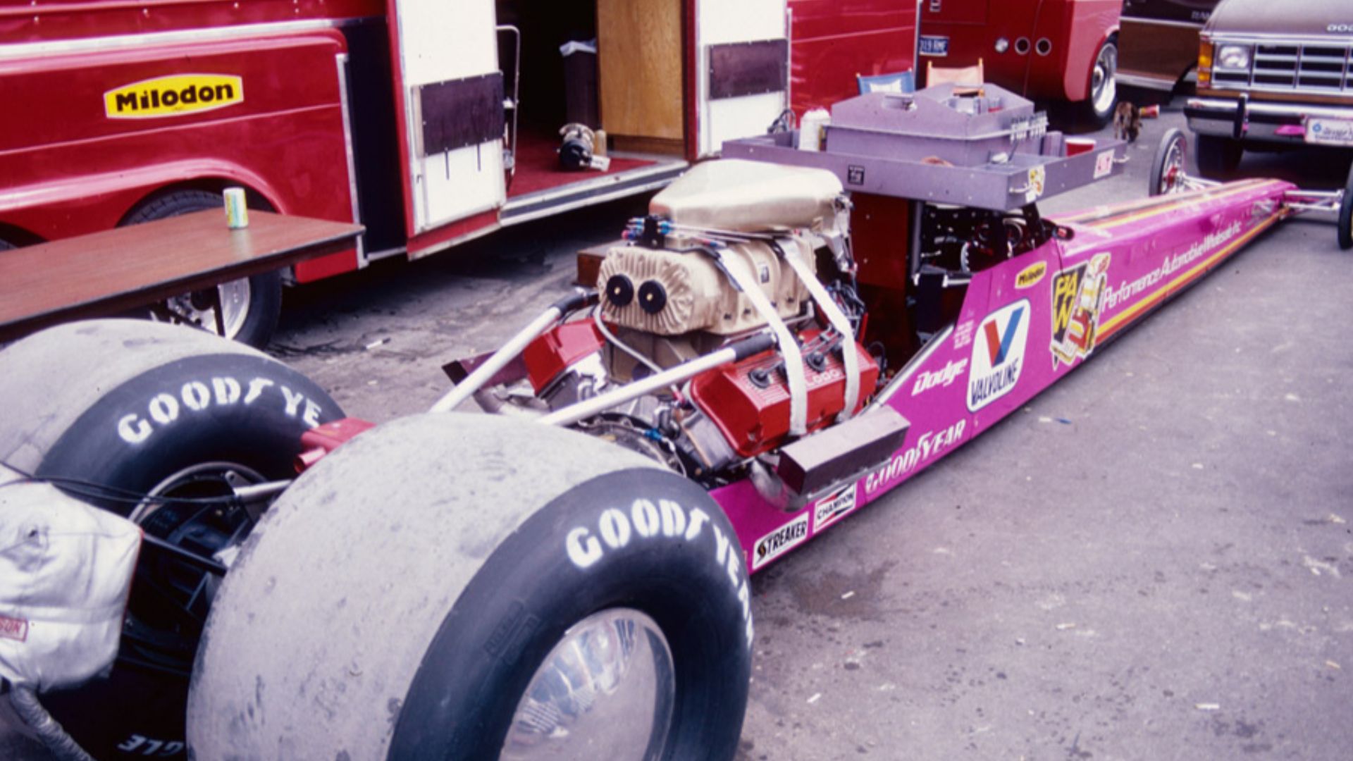 File:ShirleyMuldowney1986dragster.jpg