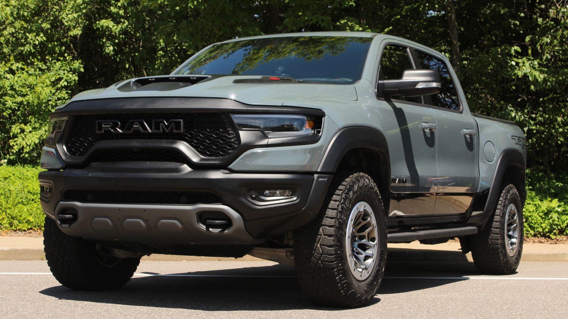 File:2021-22 RAM 1500 TRX.jpg