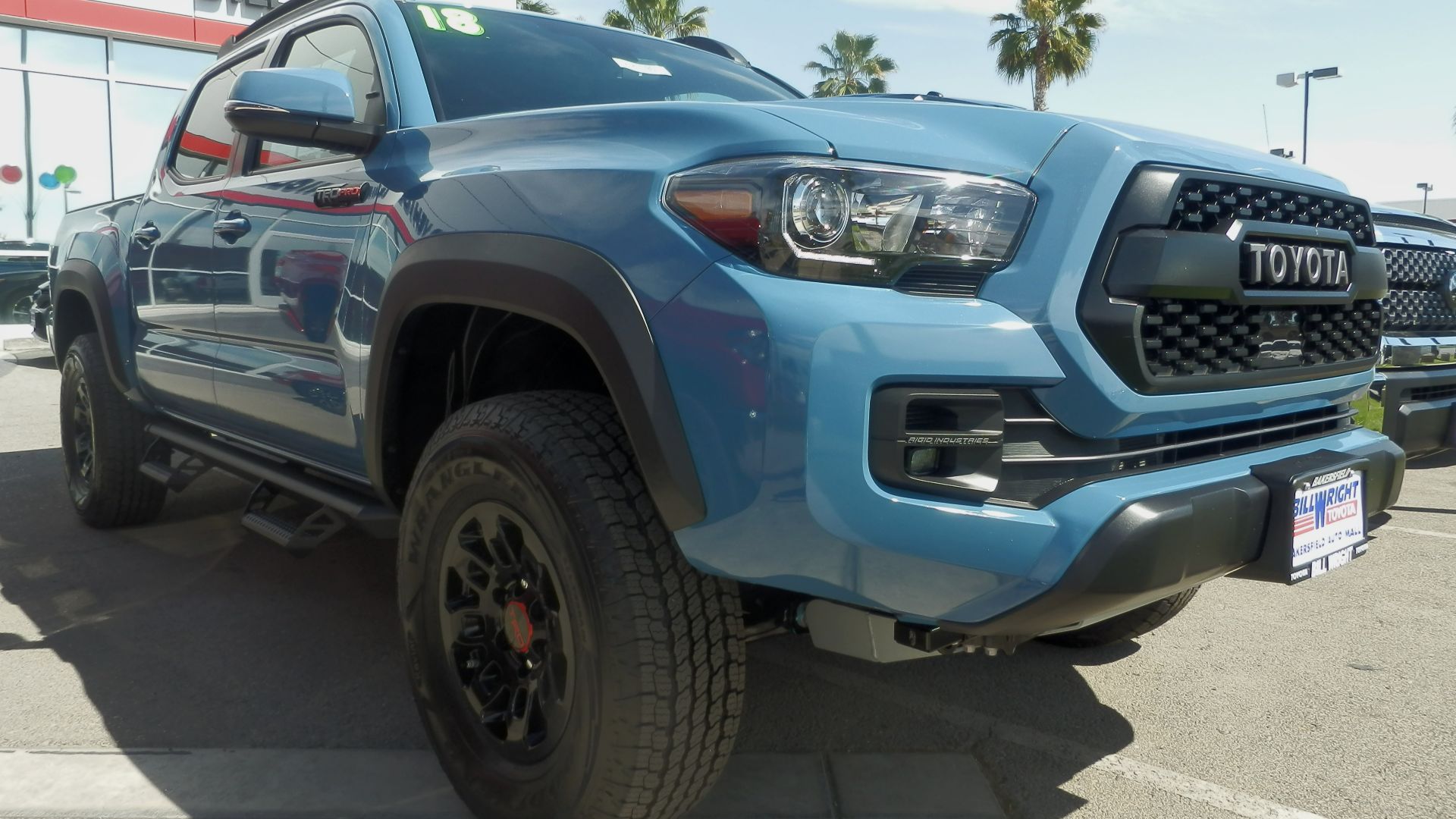 File:Toyota Tacoma TRD Pro P4250811.jpg