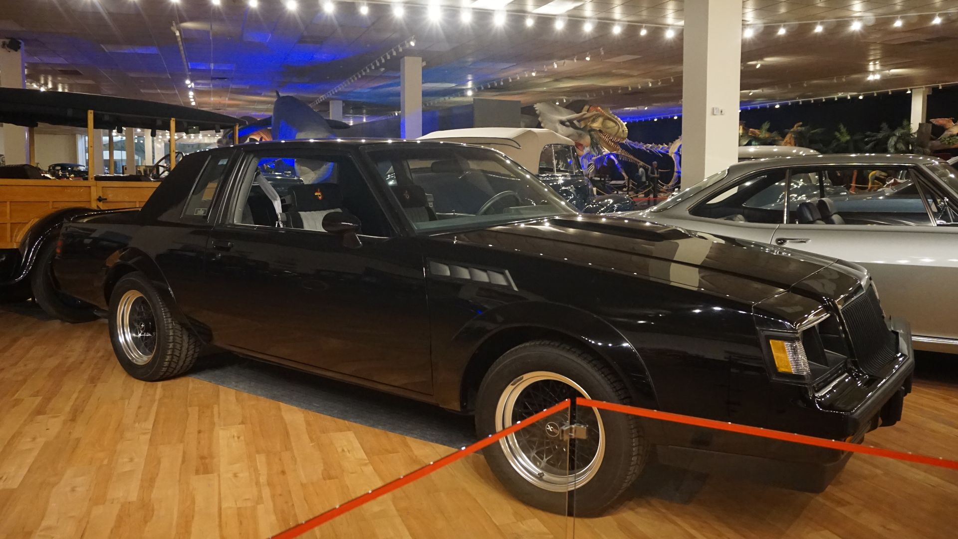 File:Sloan Museum at Courtland Center December 2018 30 (1987 Buick GNX).jpg