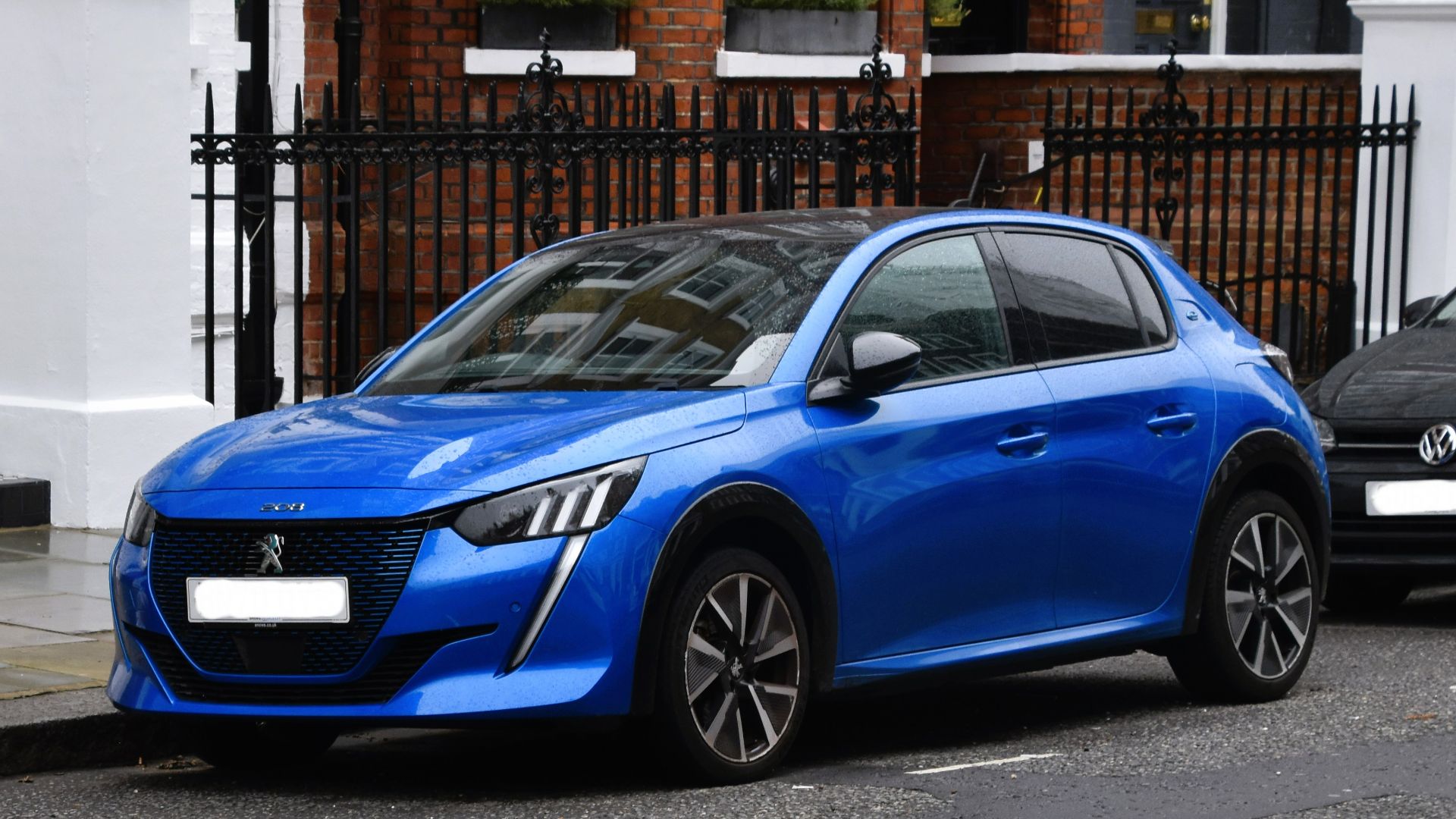 File:Peugeot e-208 GT (2020) (53323152365).jpg