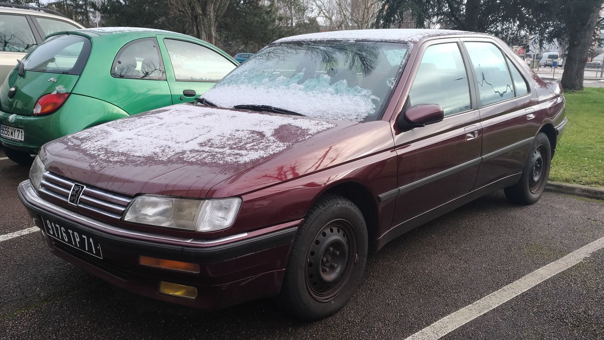 File:Peugeot 605 (40182887391).jpg