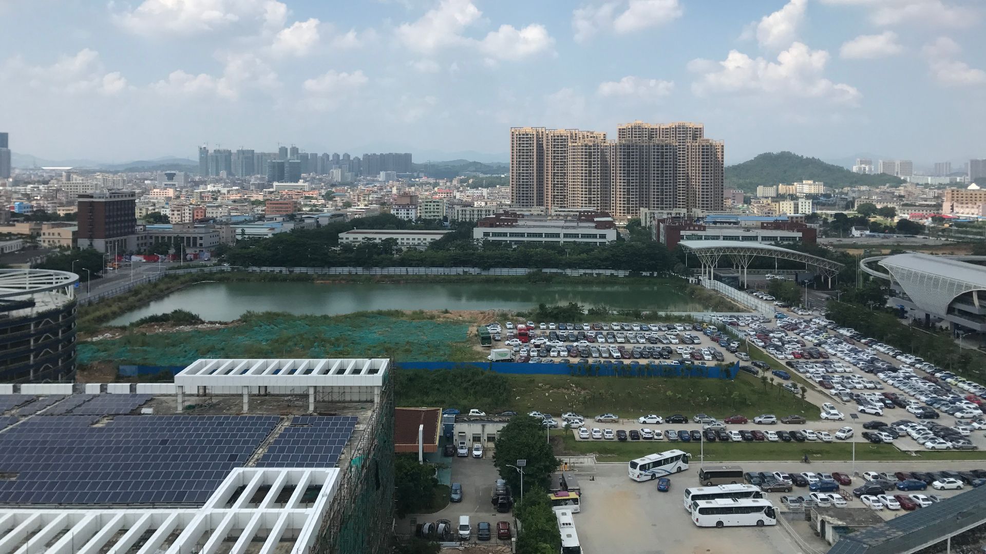 File:View near headquarters of BYD Company.jpg