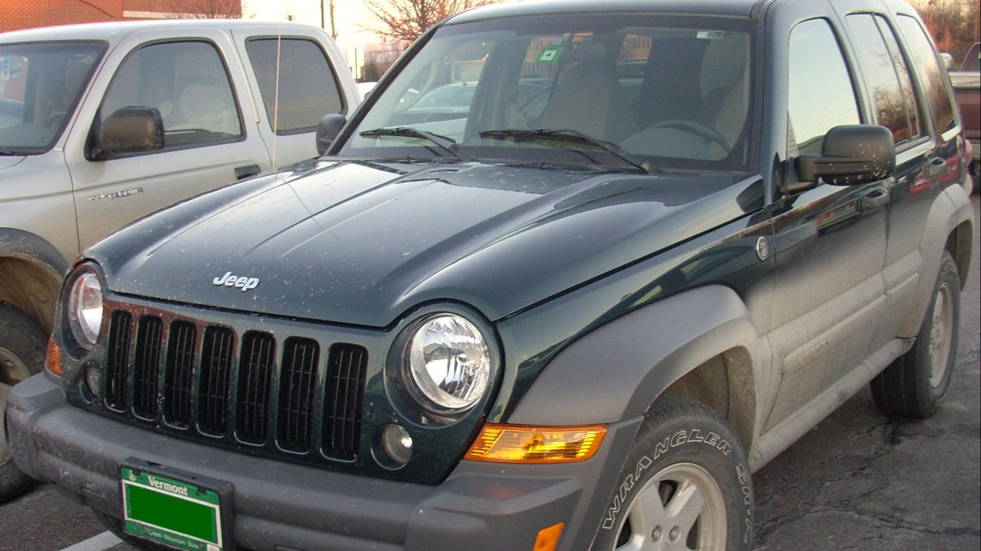 File:2005-2007 Jeep Liberty.jpg