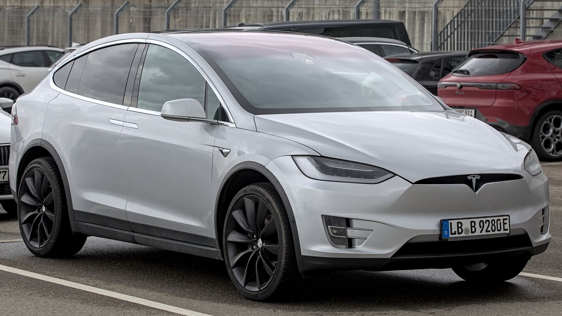 File:Tesla Model X 100D 1X7A6736.jpg