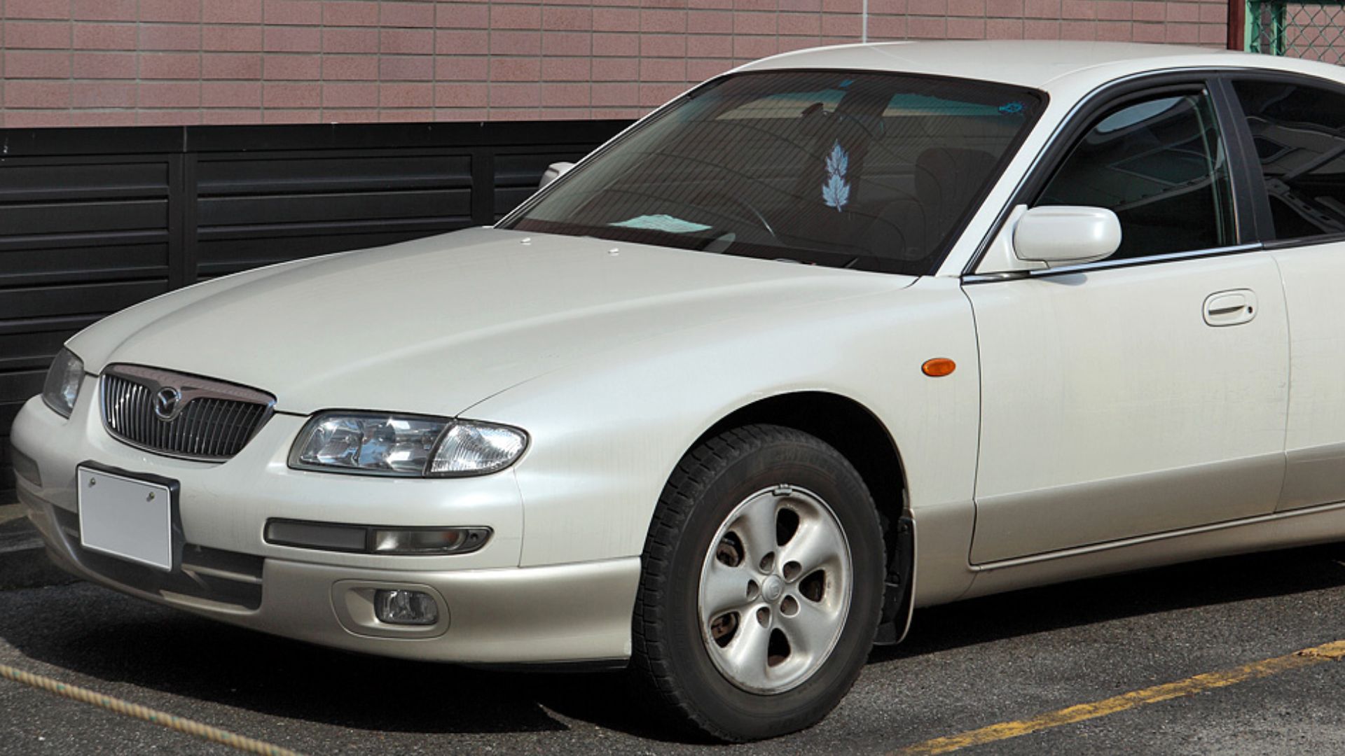 File:Mazda Millenia 003.JPG