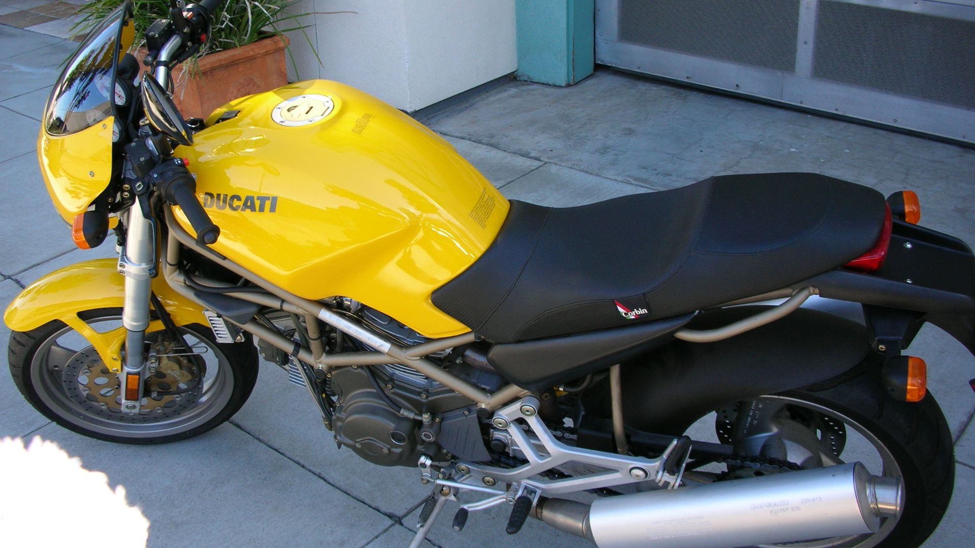 File:Ducati 750 Monster Yellow.jpg