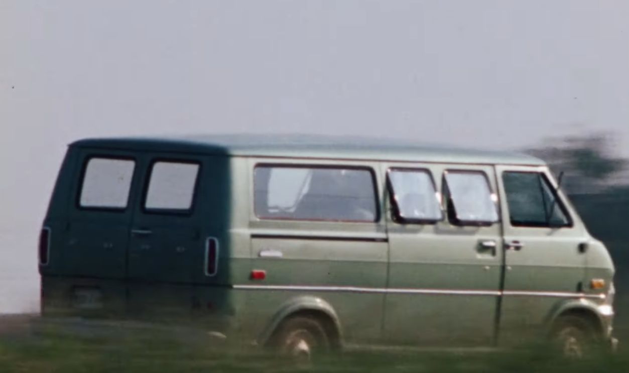 Screenshot from The Texas Chainsaw Massacre (1974)