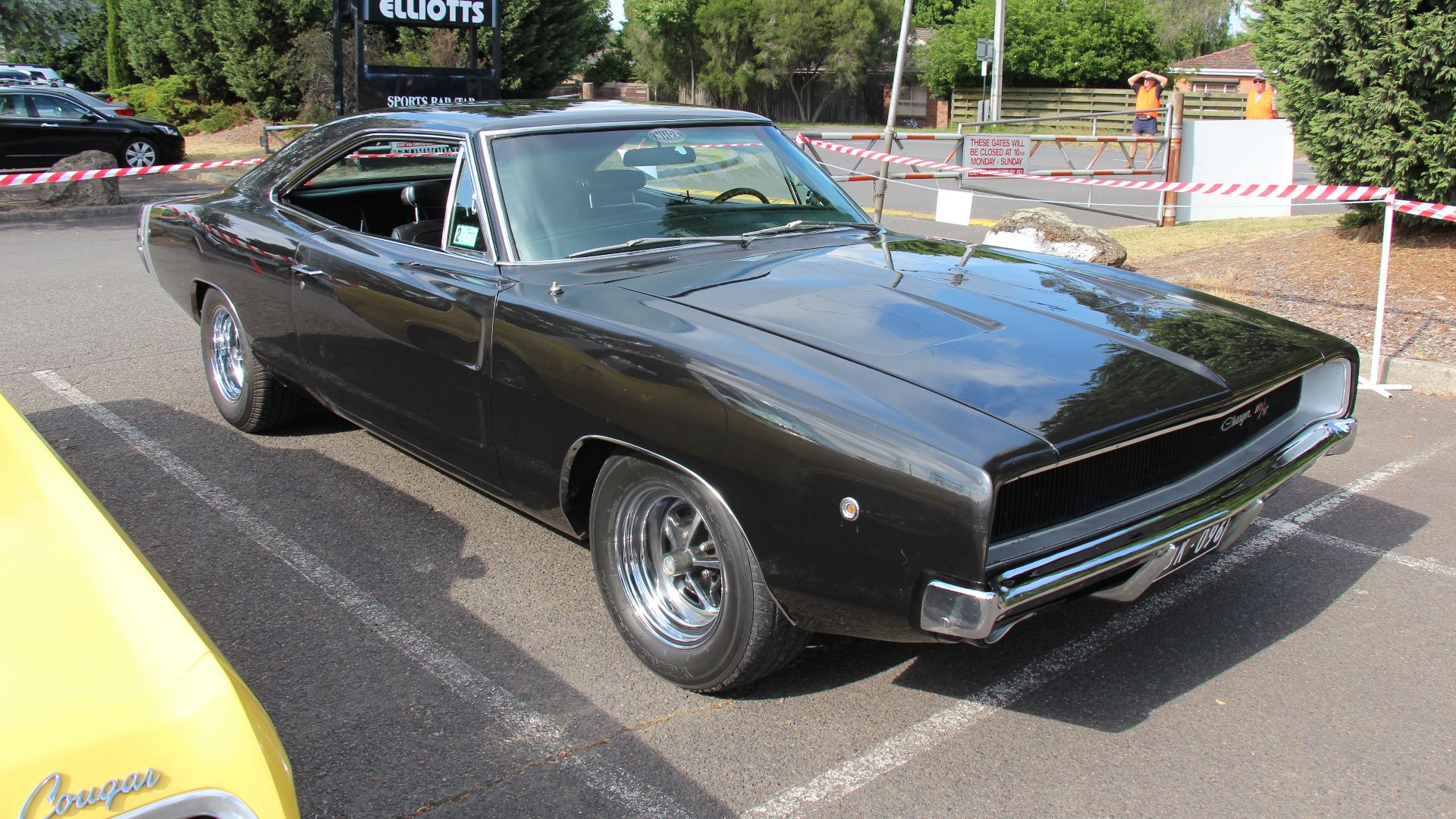 File:1968 Dodge Charger RT (15749661849).jpg