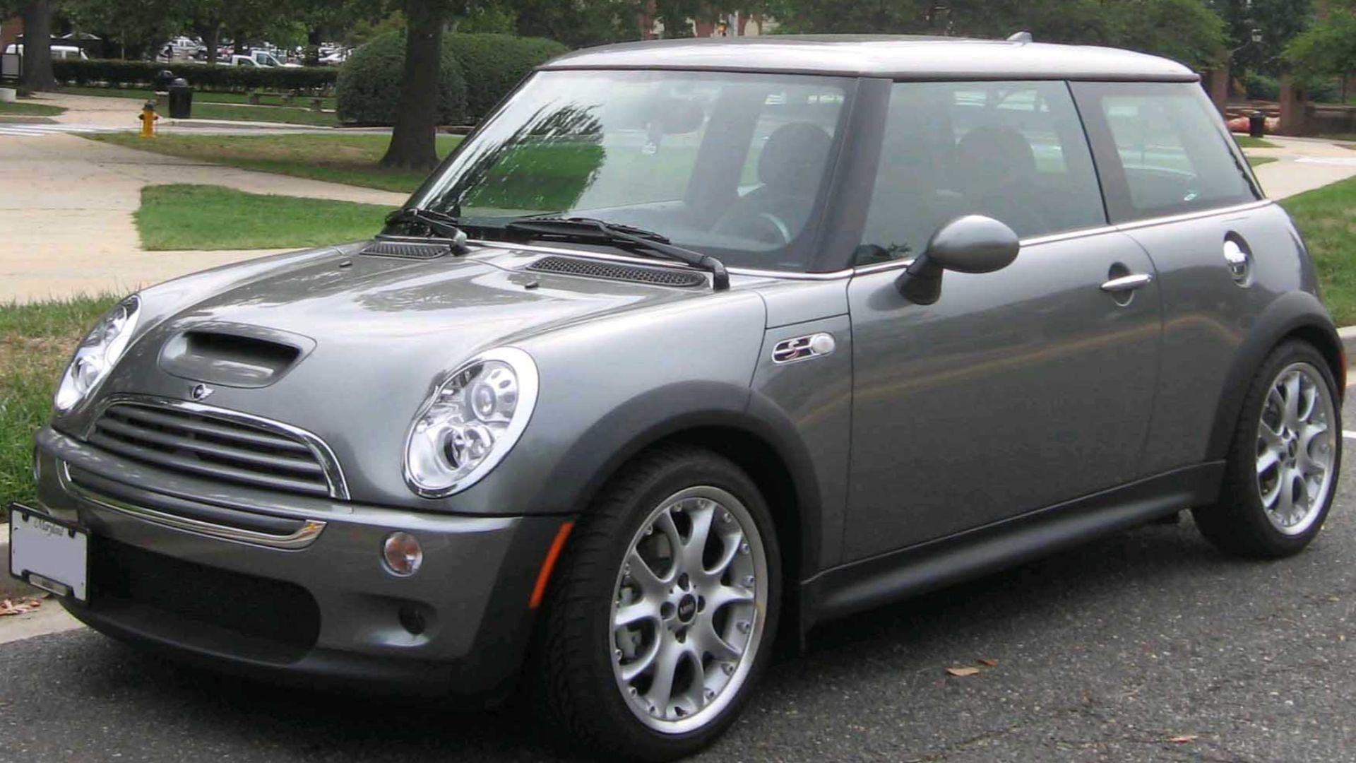 File:1st-Mini-Cooper-S.jpg