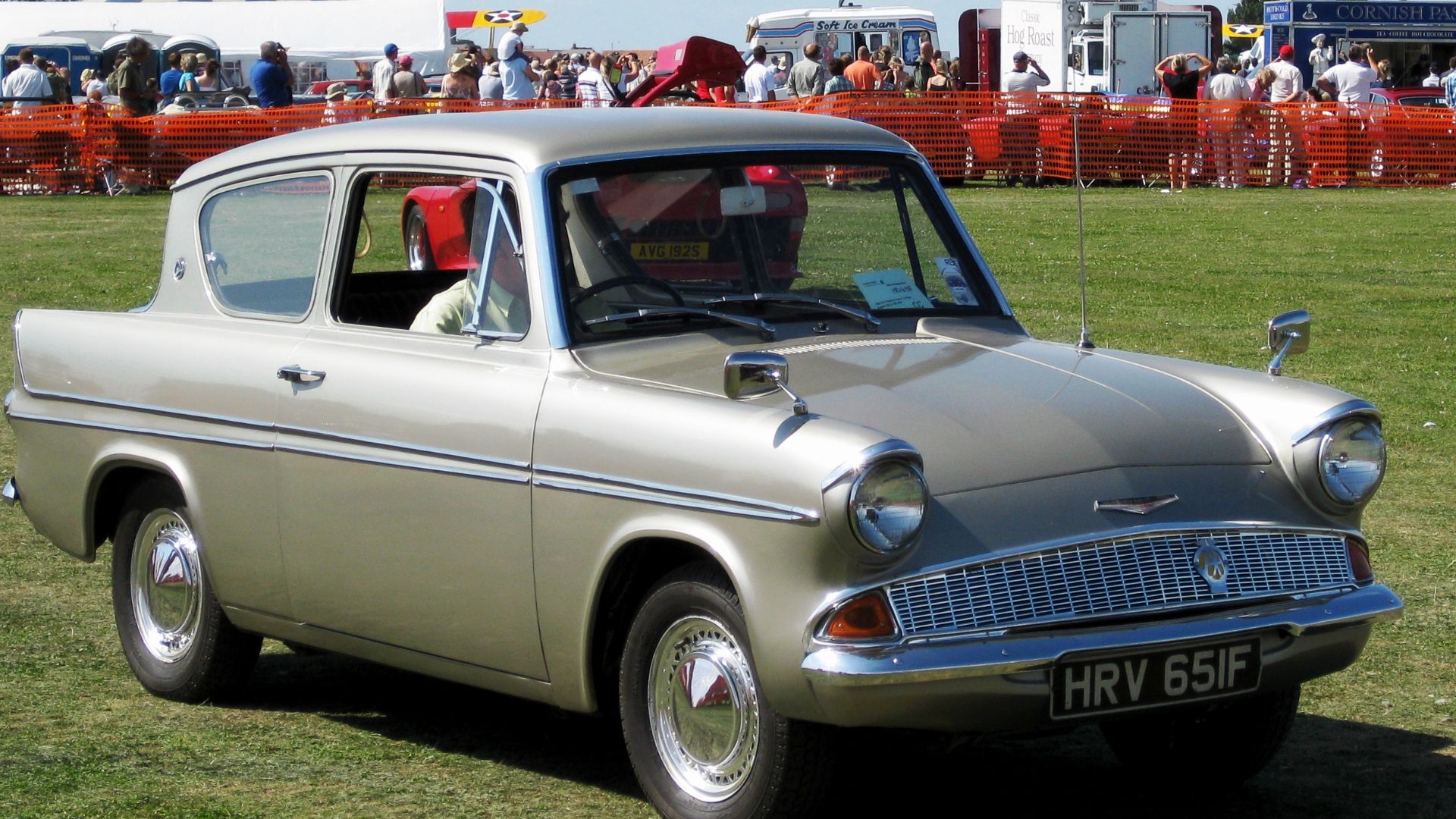 File:Ford Anglia 105E 1197cc August 1967.JPG