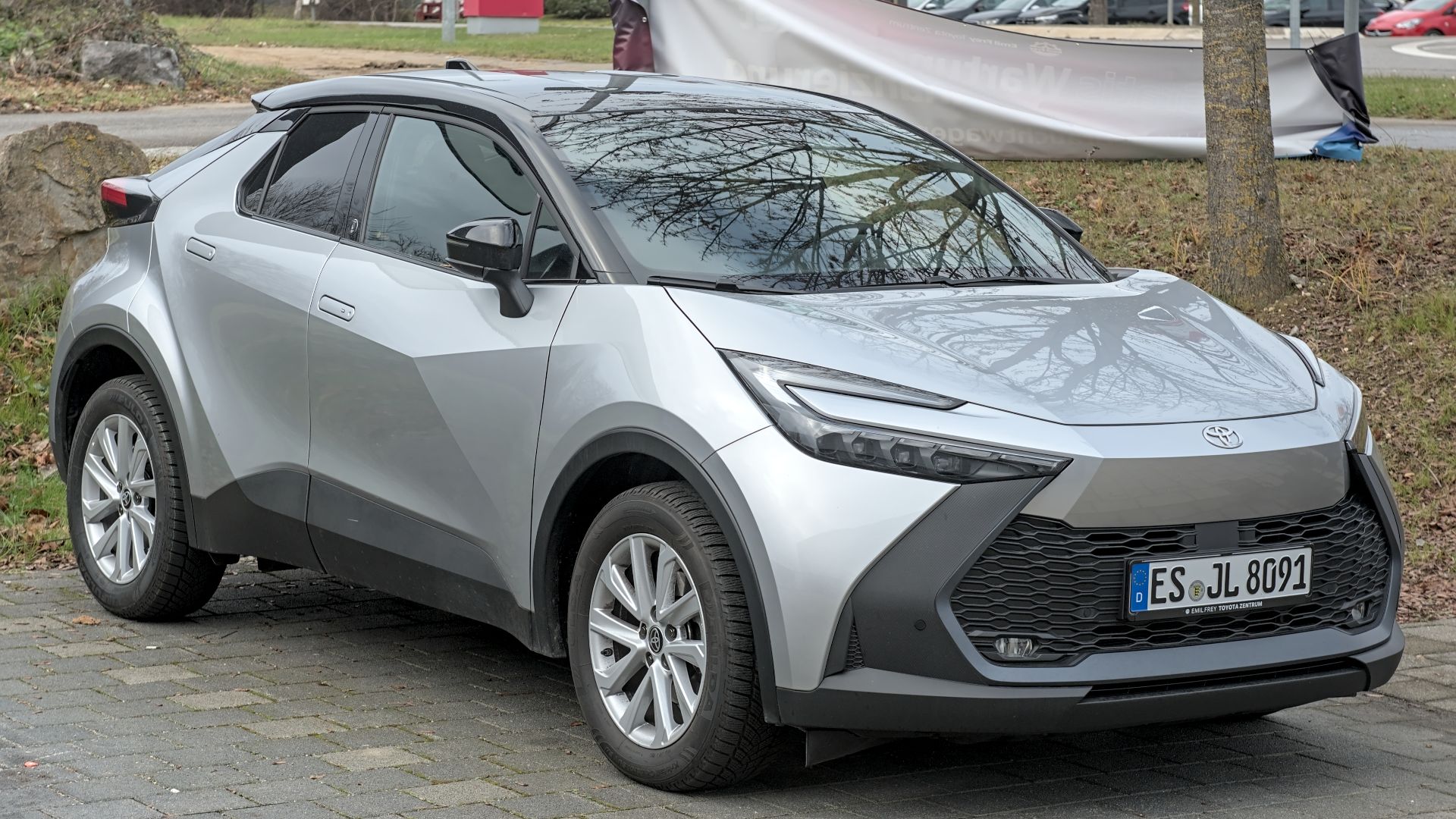 File:Toyota C-HR Hybrid (AX20) DSC 7239.jpg