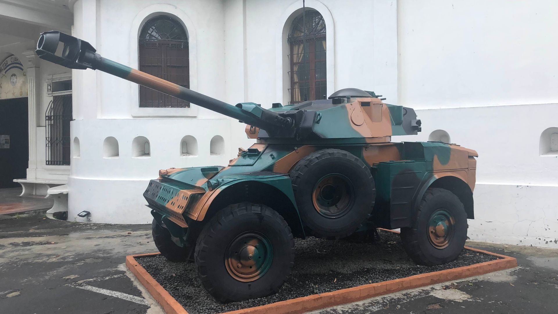 File:Panhard AML at the Military Museum of El Salvador (1).jpg