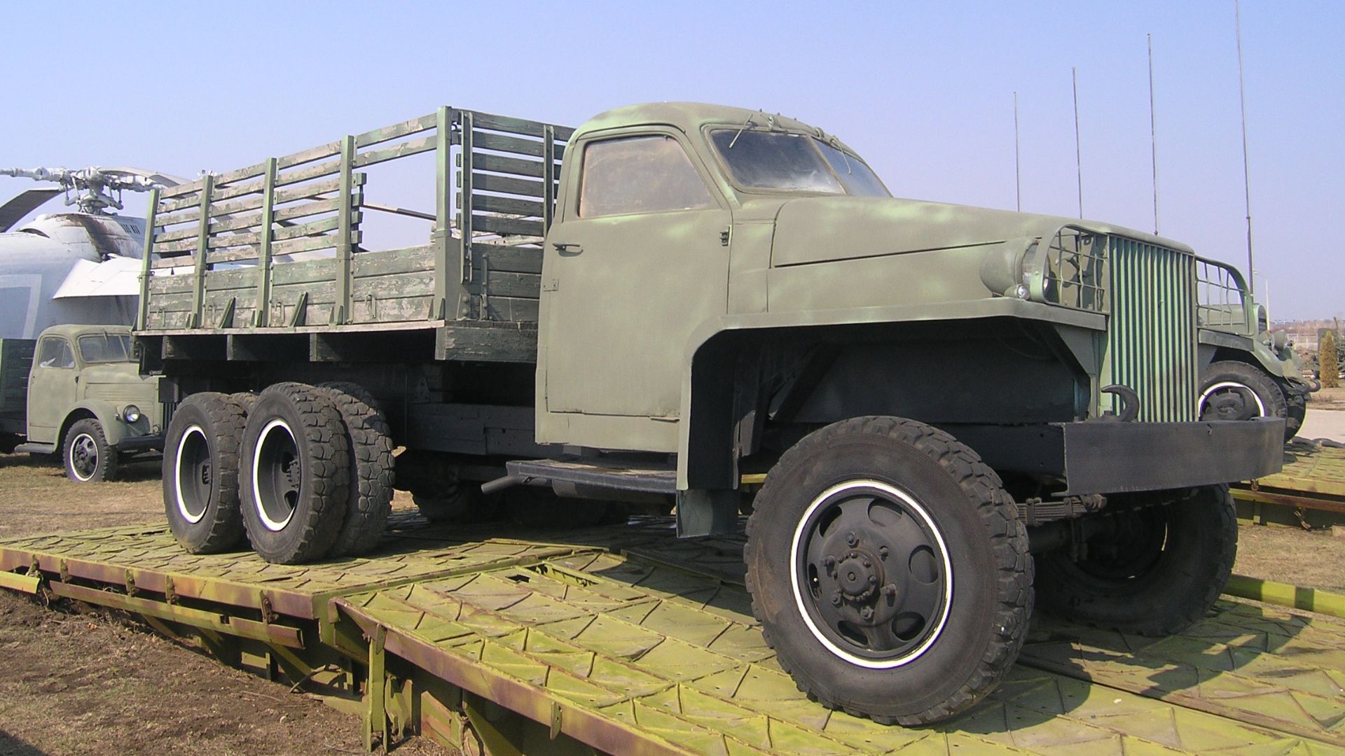 File:Studebaker US6 in Techical museum Togliatti.JPG
