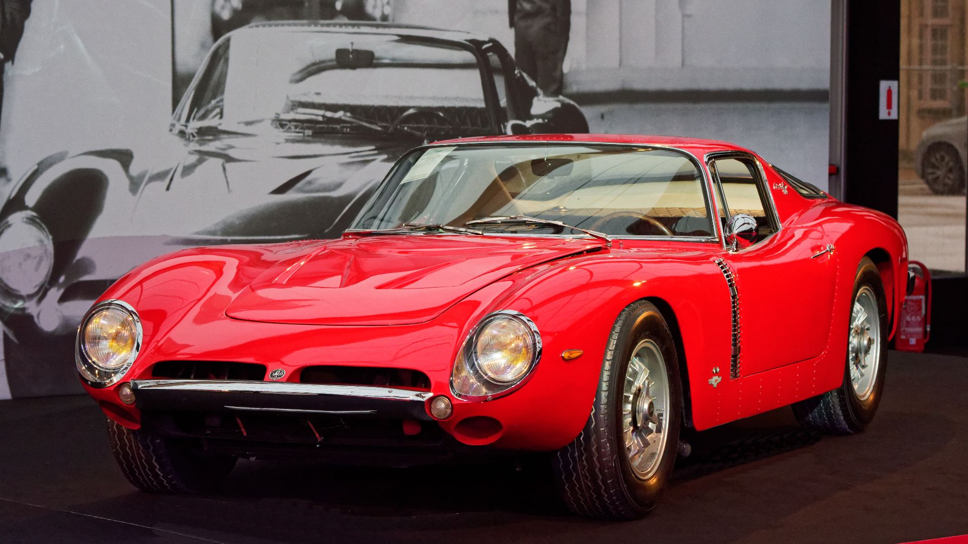 File:Paris - RM Sotheby’s 2018 - Iso Grifo A3-C - 1965 - 005-mod.jpg