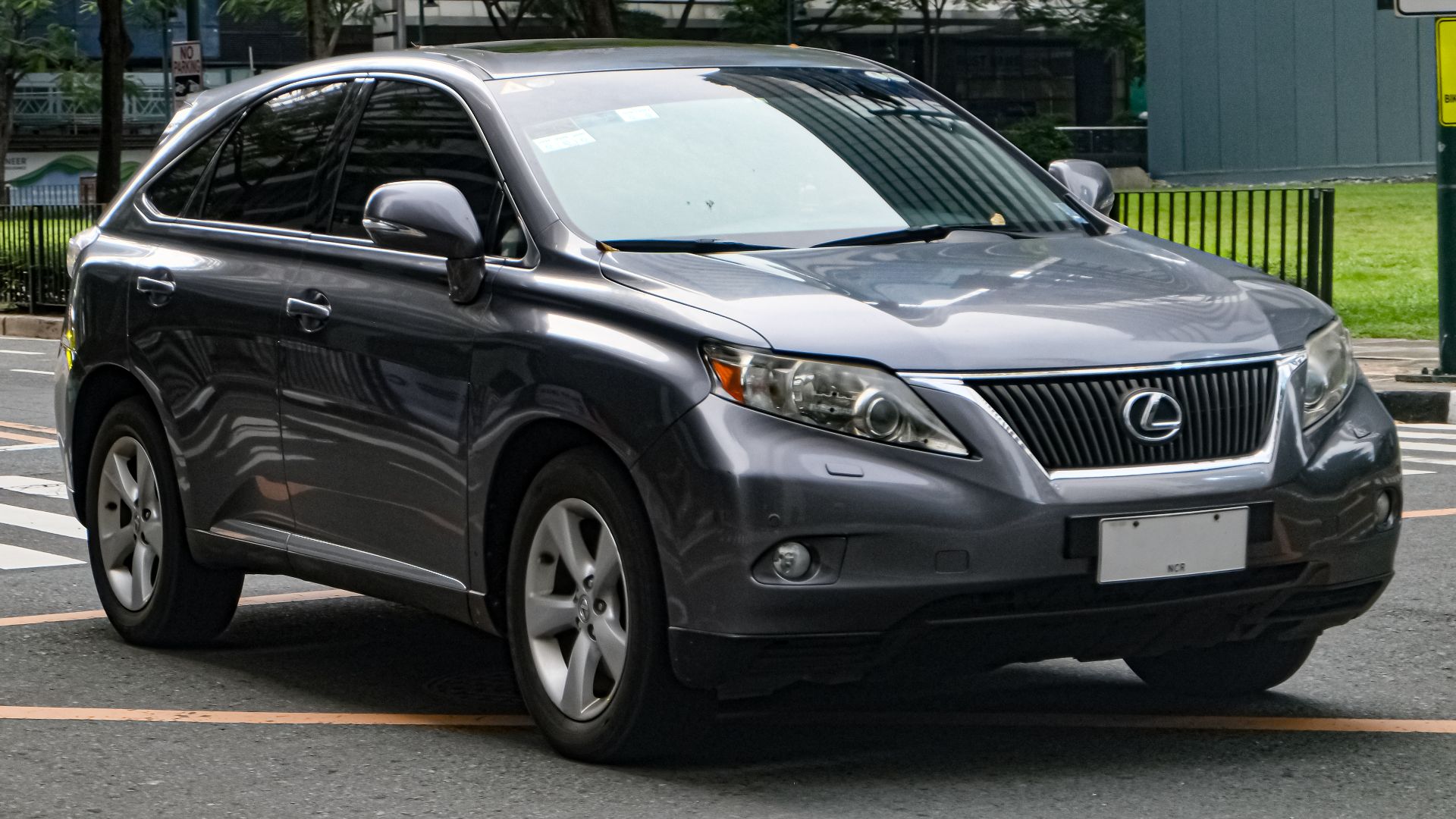 File:Lexus RX 350 GGL15 Nebula Gray Pearl 01.jpg
