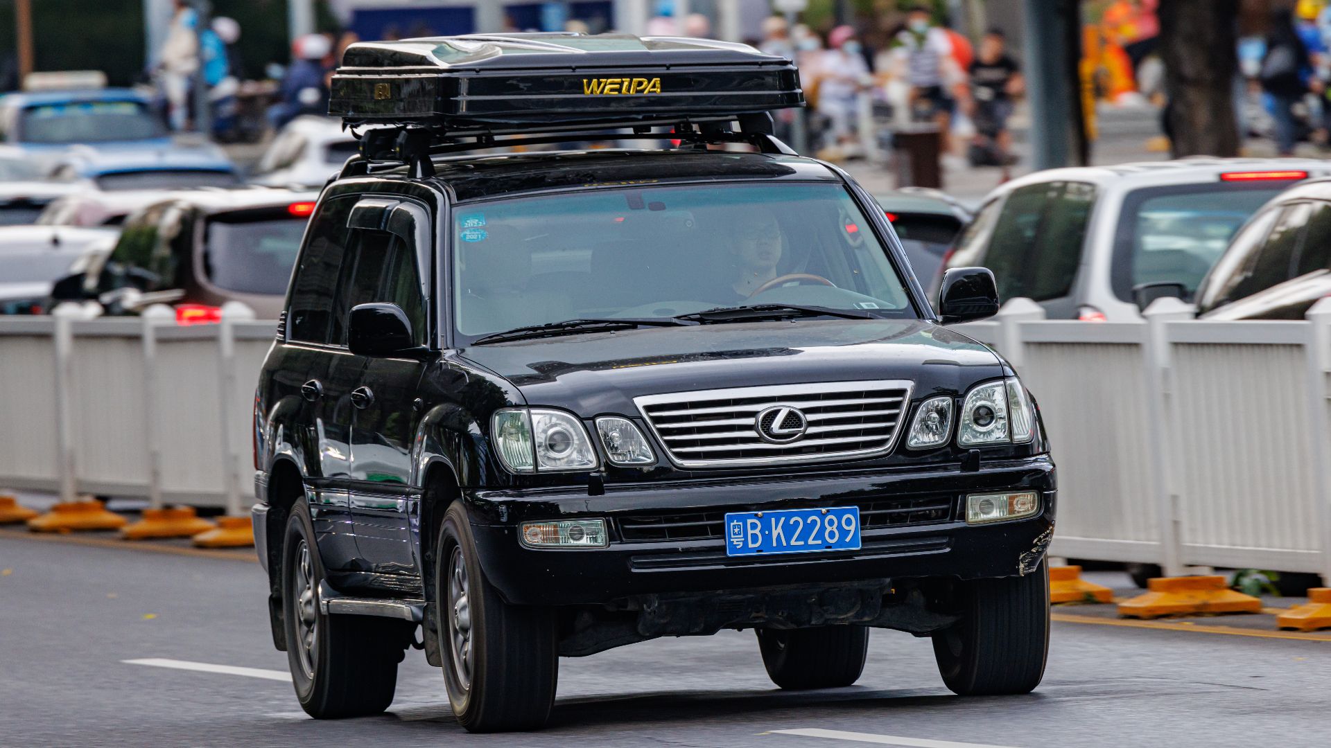 File:LEXUS LX 470 (J100) China.jpg