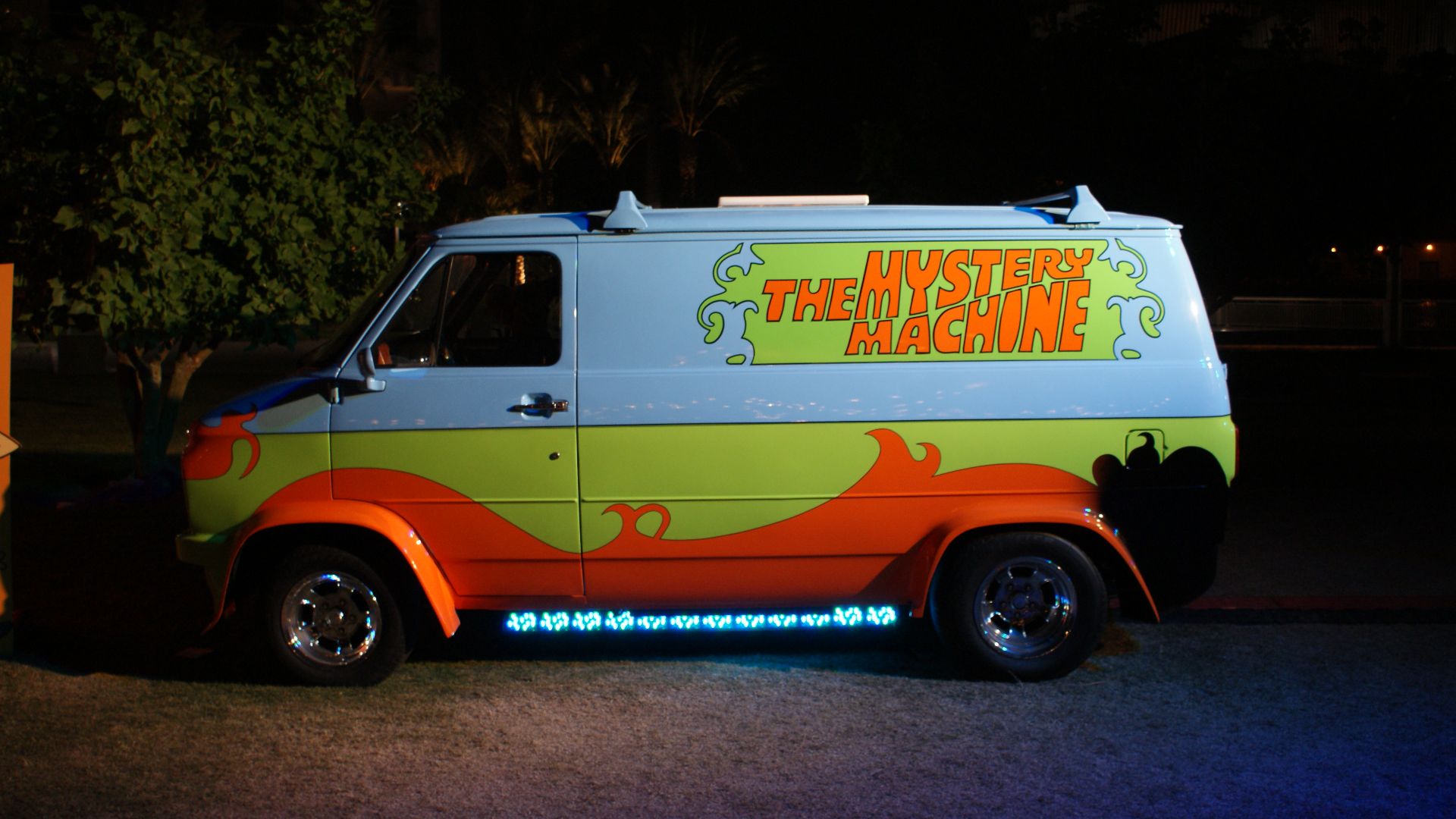 File:The Mystery Machine.jpg