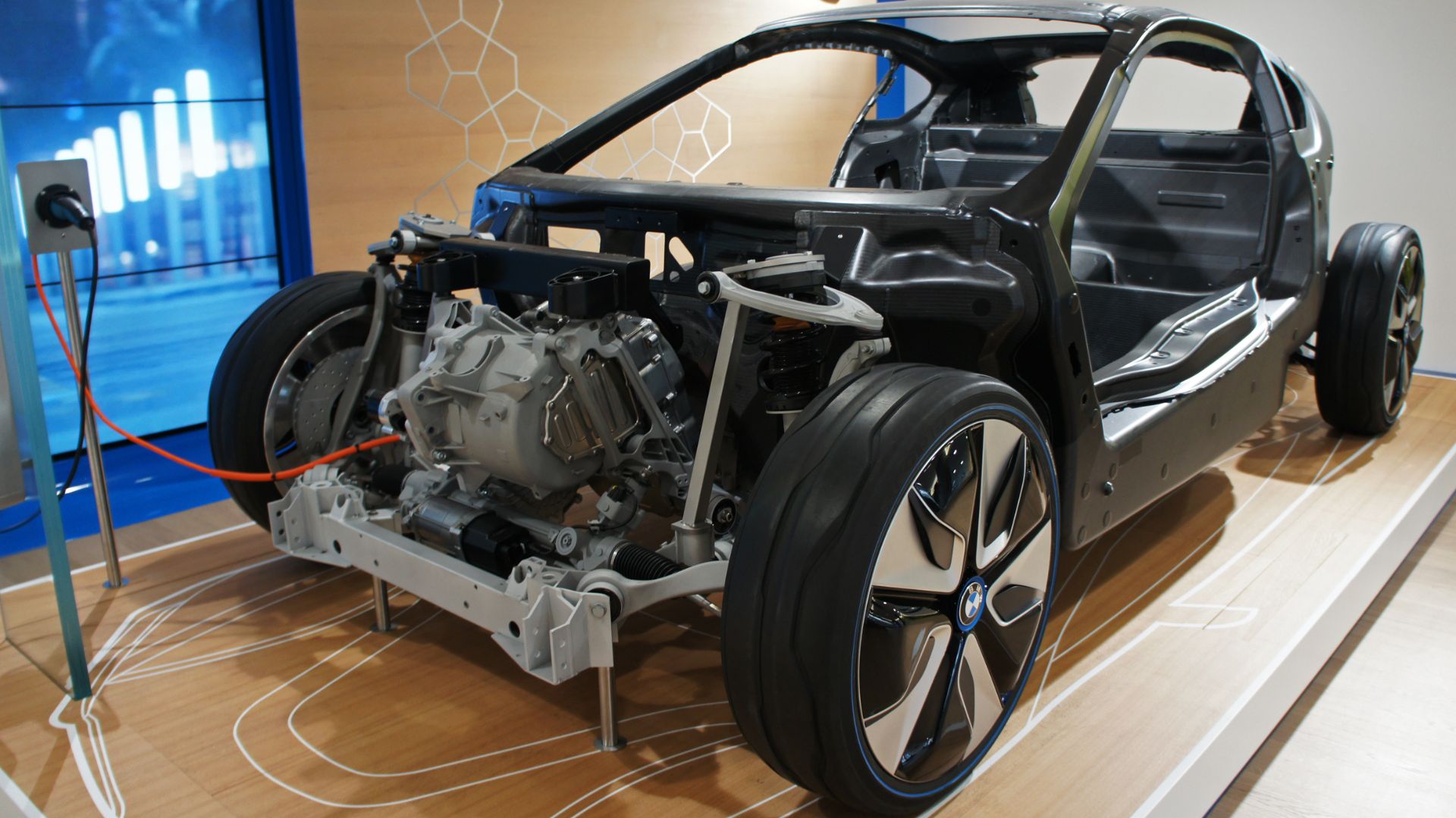 File:London 01 2013 BMW i8 5688.jpg