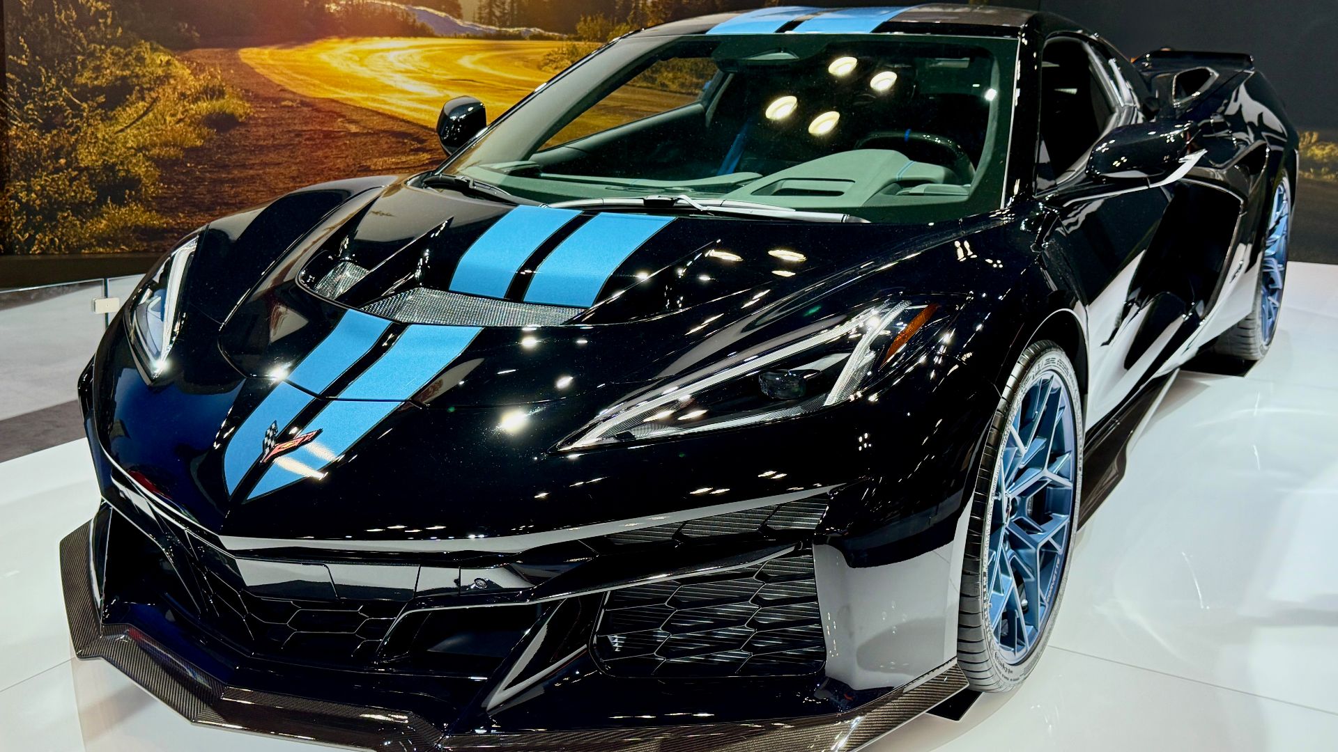 File:2025 Chevrolet C8 Corvette ZR1.jpg