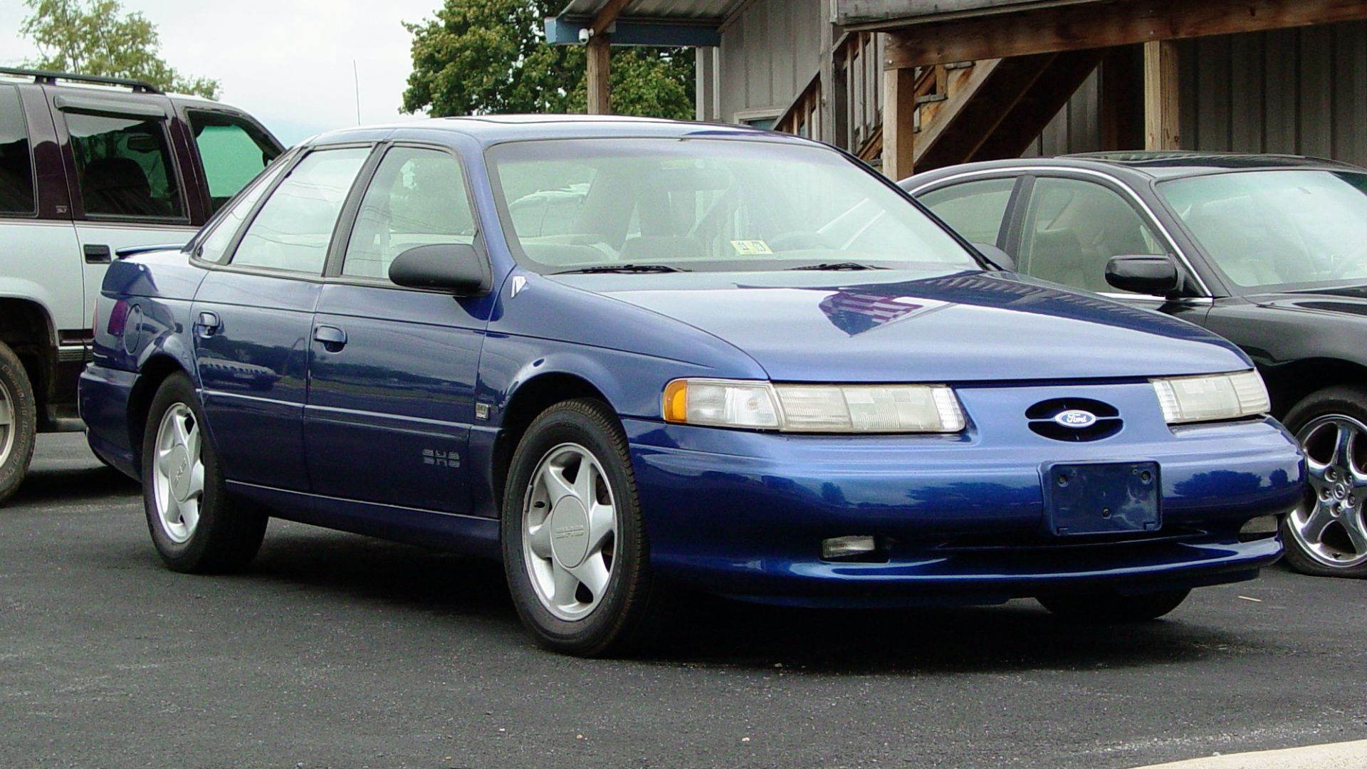 File:Ford Taurus SHO (second-gen).jpg