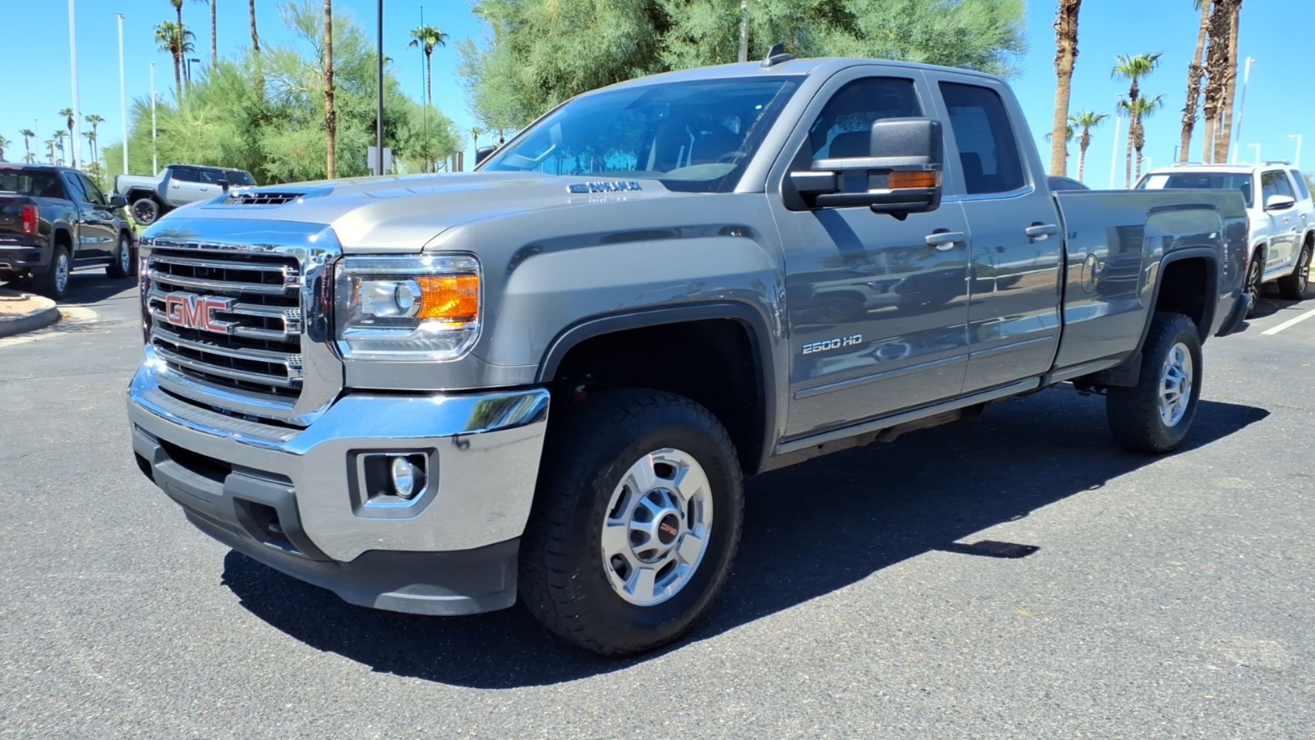 File:17 GMC Sierra 2500HD SLE.jpg