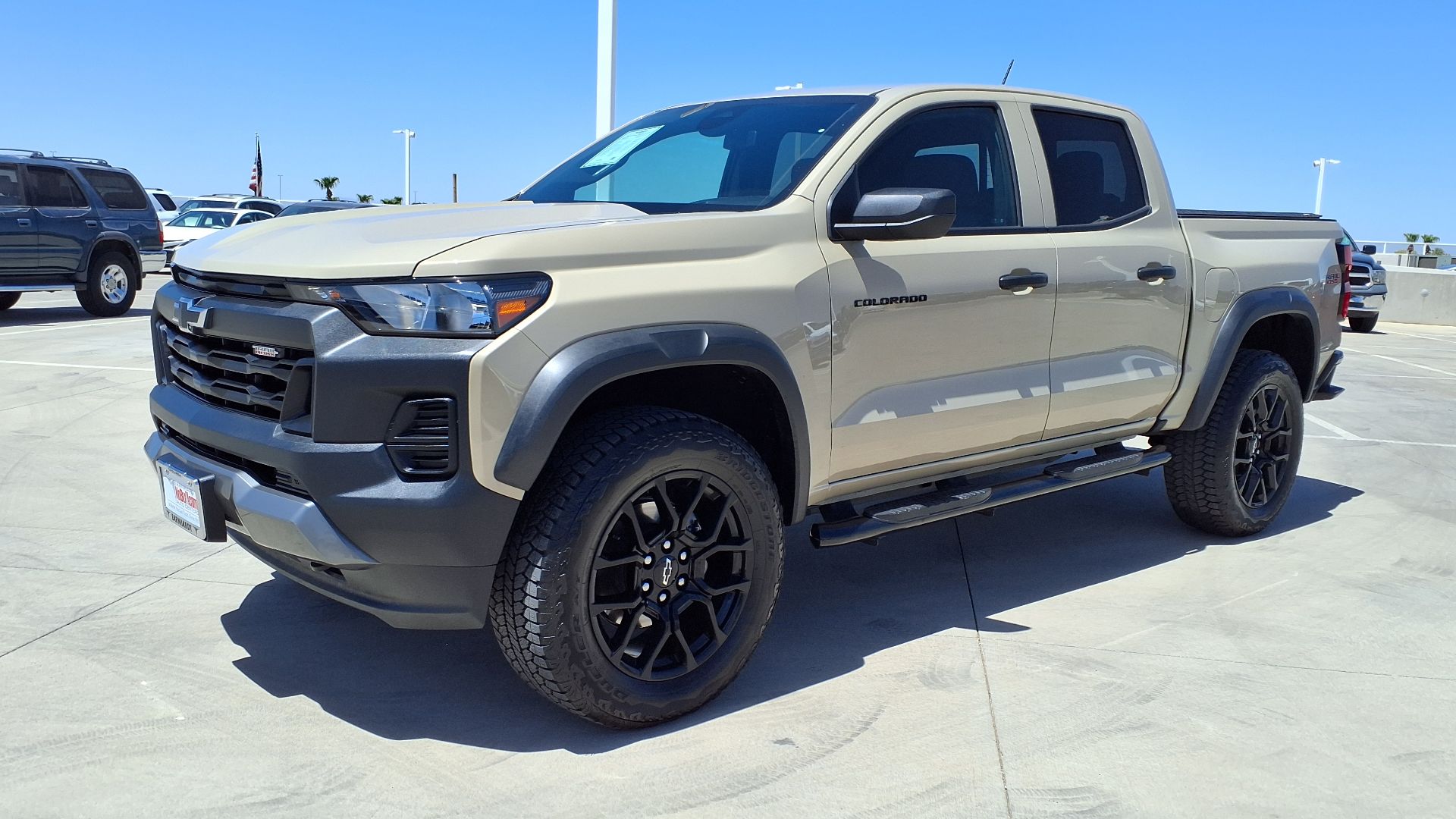 File:23 Chevrolet Colorado Trail Boss.jpg