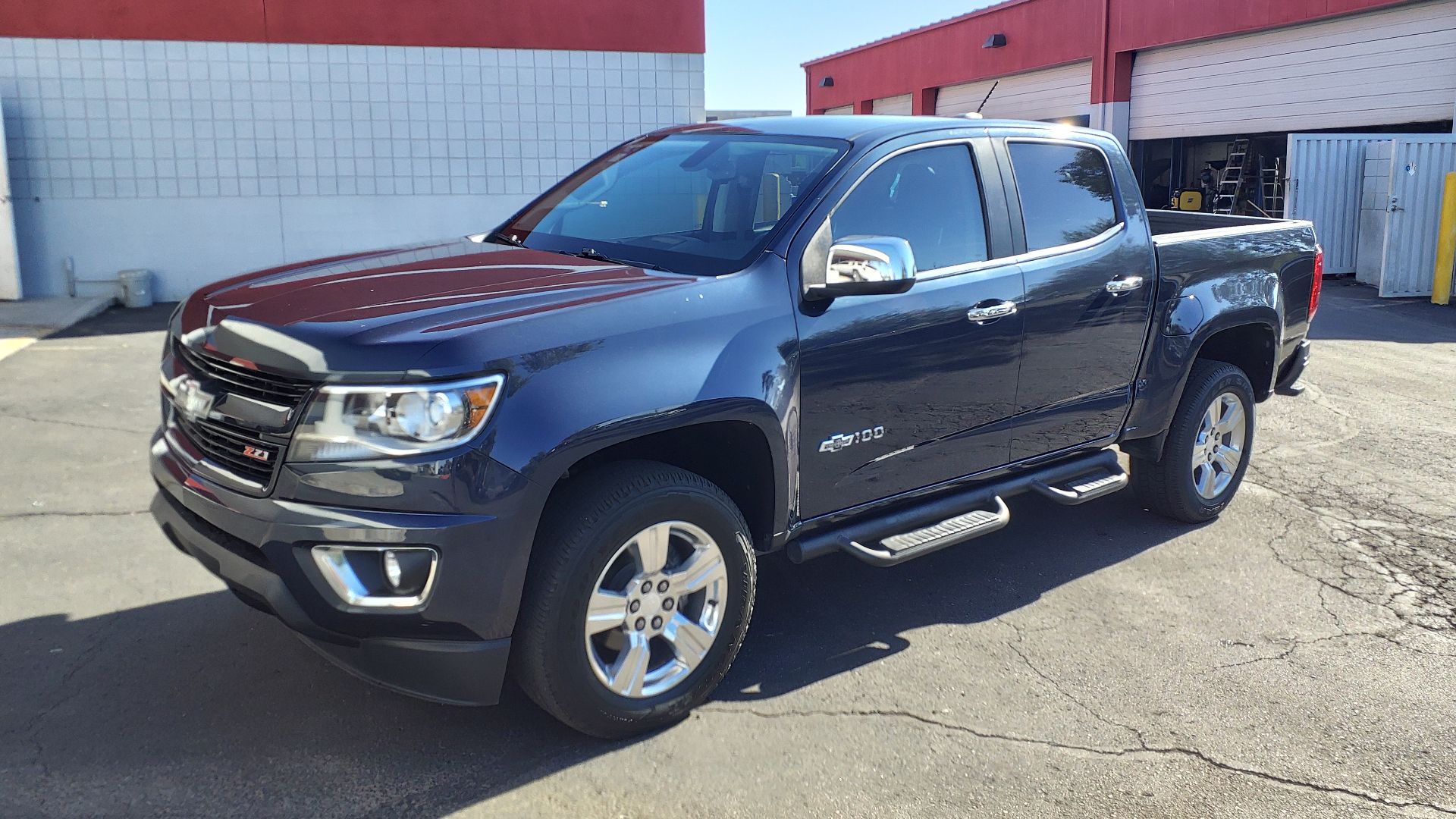 File:18 Chevrolet Colorado Z71 Centennial.jpg