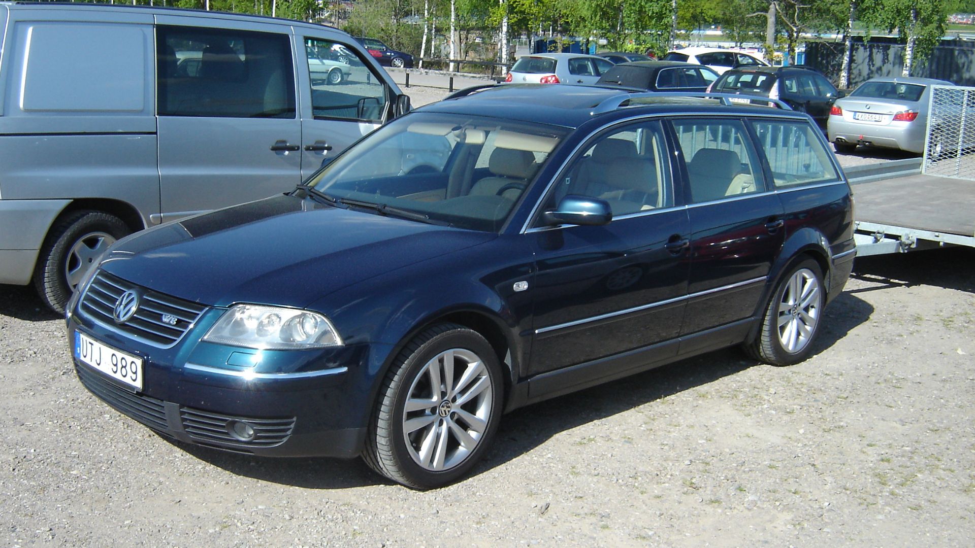 File:Volkswagen Passat W8 (3550273834).jpg