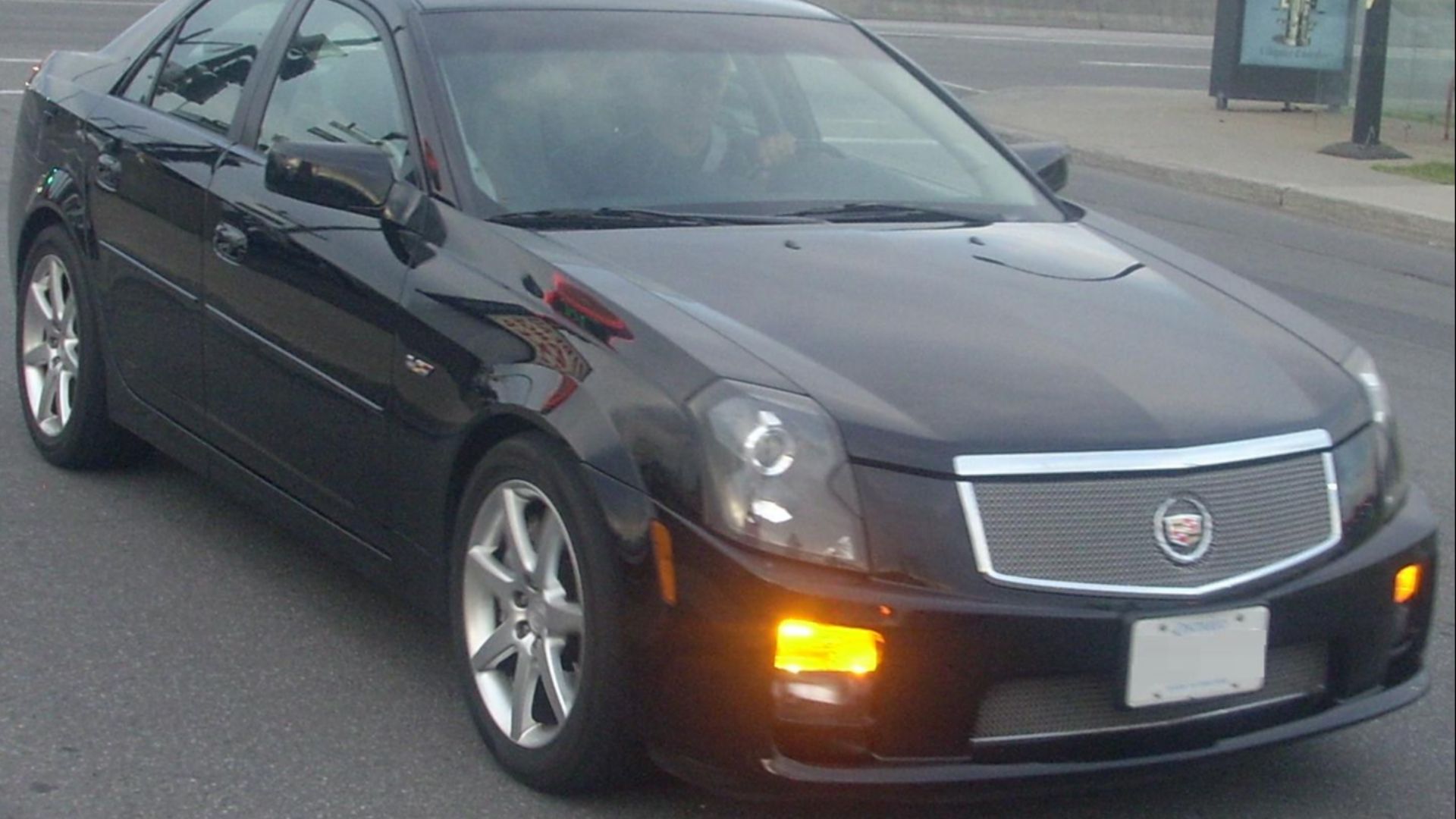 File:'04-'05 Cadillac CTS-V.jpg