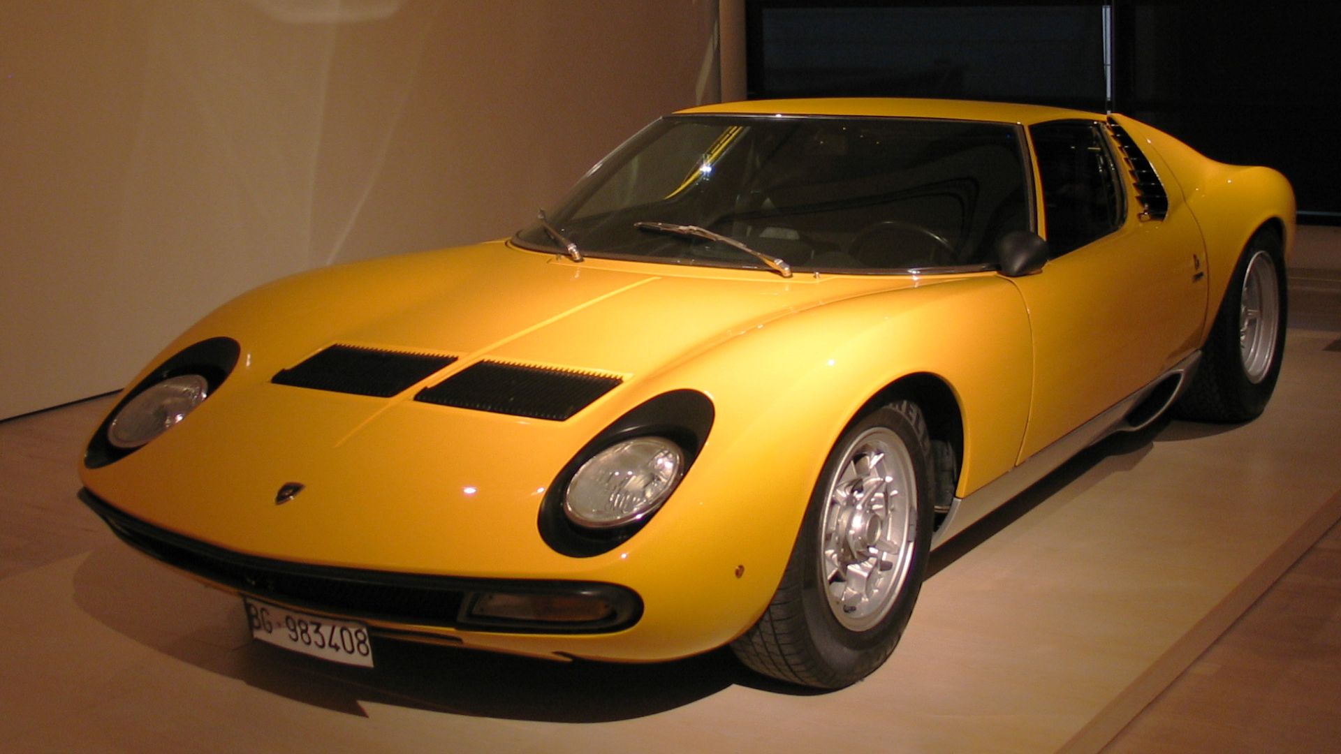 File:1966 Lamborghini Miura P400 (4445525383).jpg