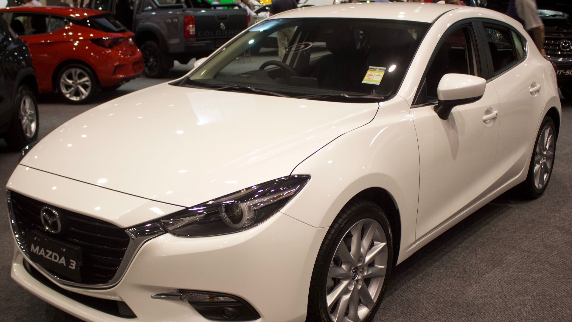 File:2018 Mazda3 (BN) SP25 GT hatchback (2018-05-05) 01.jpg