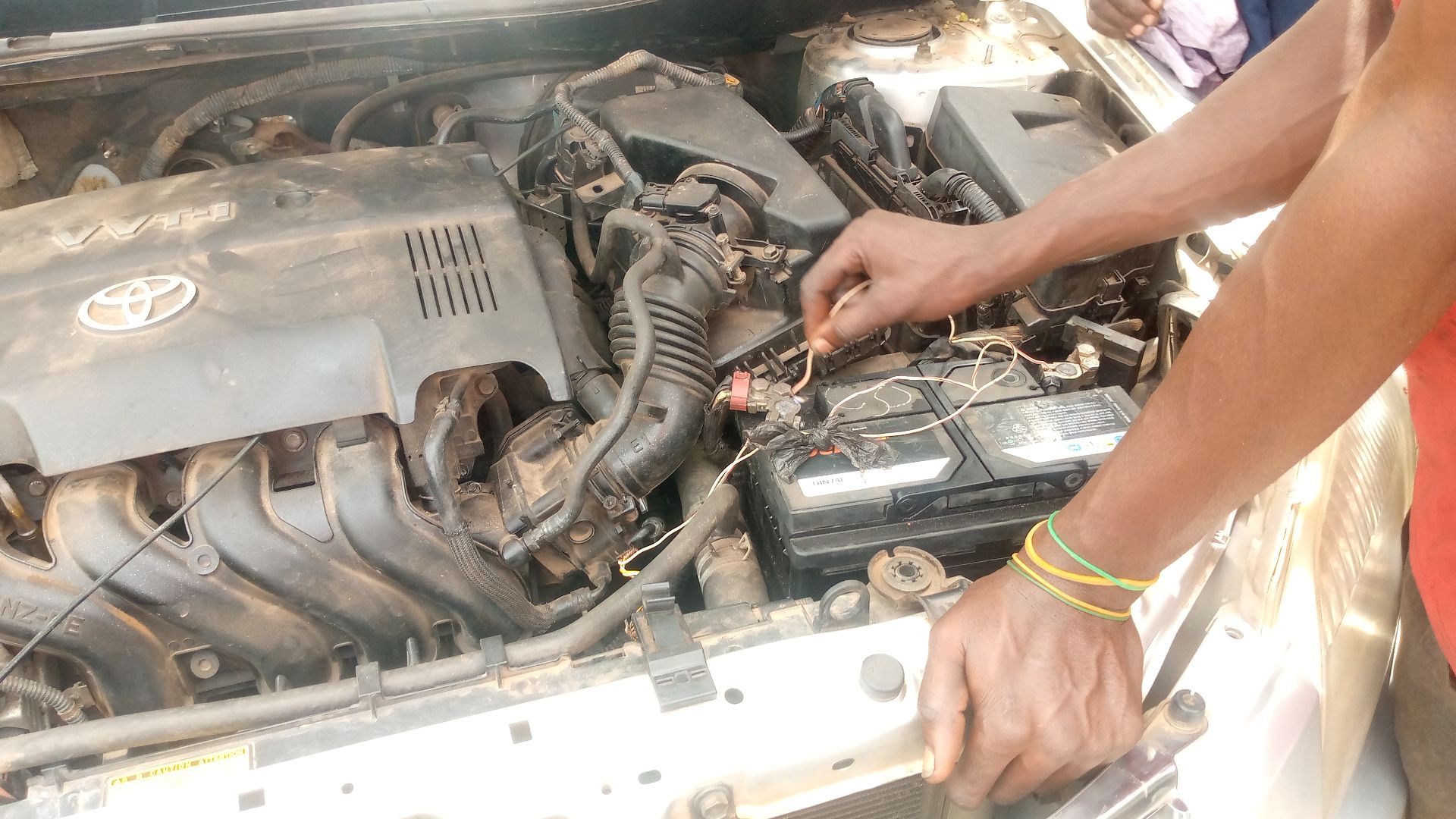 File:Car battery.jpg