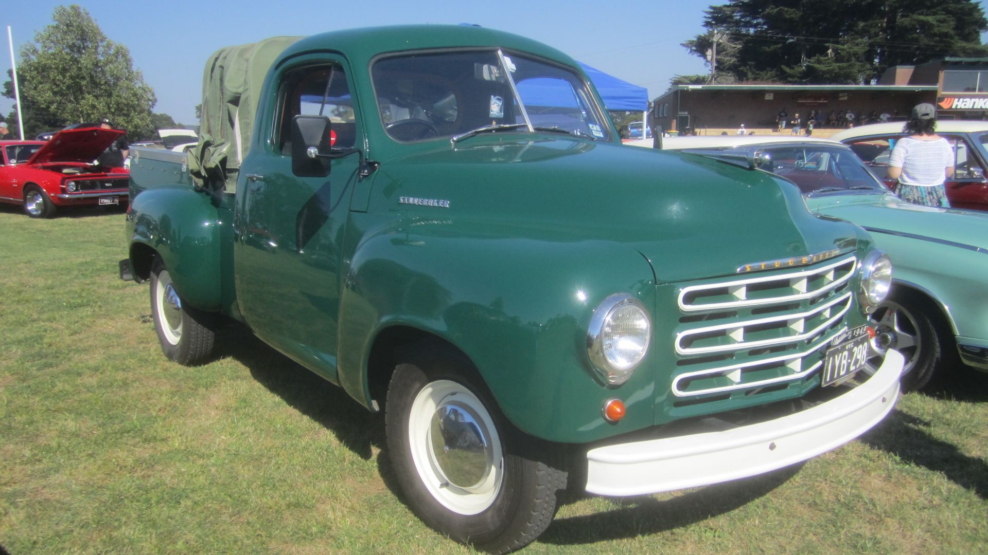 File:1949 Studebaker 2R Pickup (8518107220).jpg