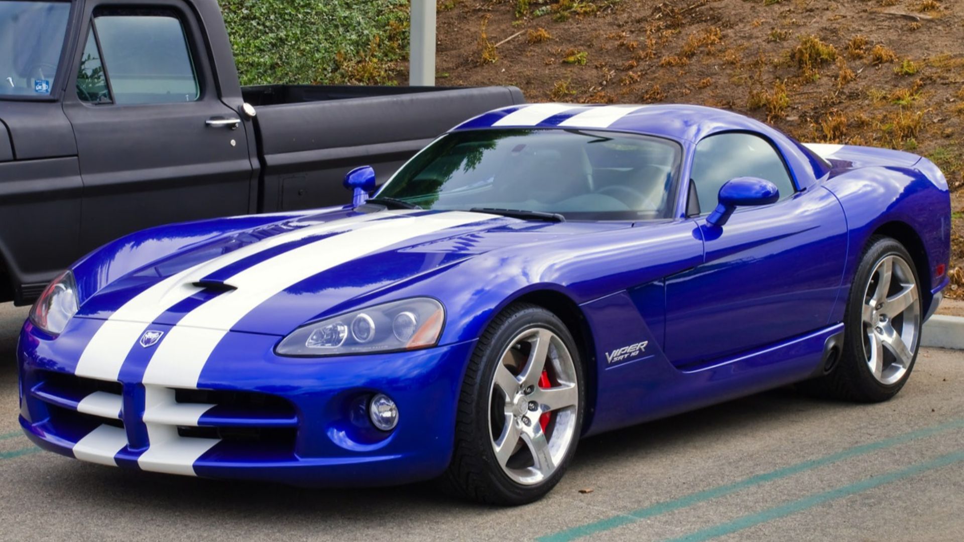File:Dodge Viper SRT-10.jpg