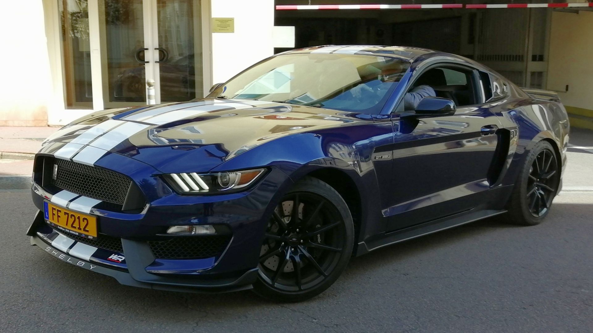 File:Ford Mustang Shelby GT350 (47026343544).jpg