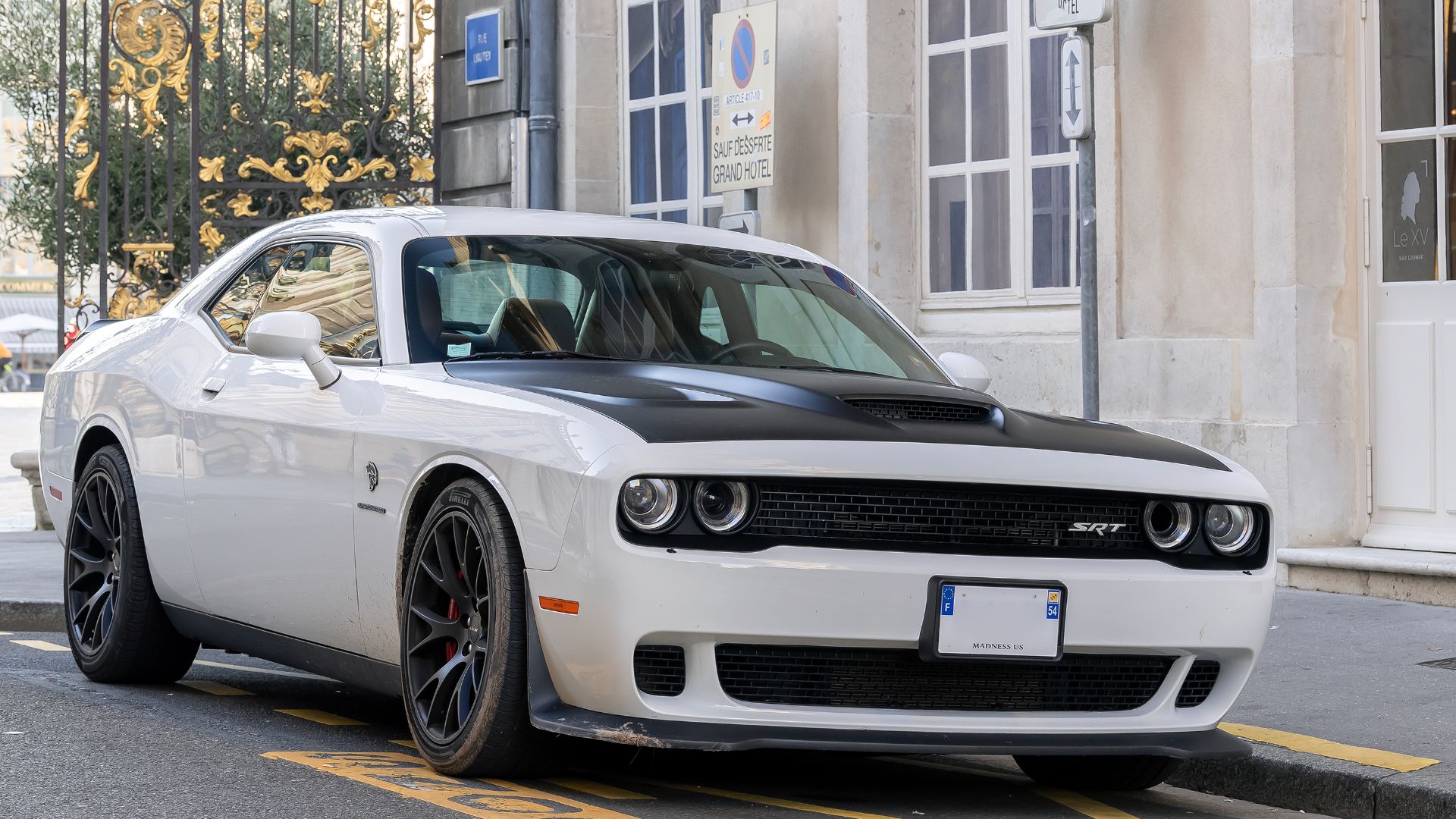 File:Dodge Challenger SRT Hellcat (51669357467).jpg