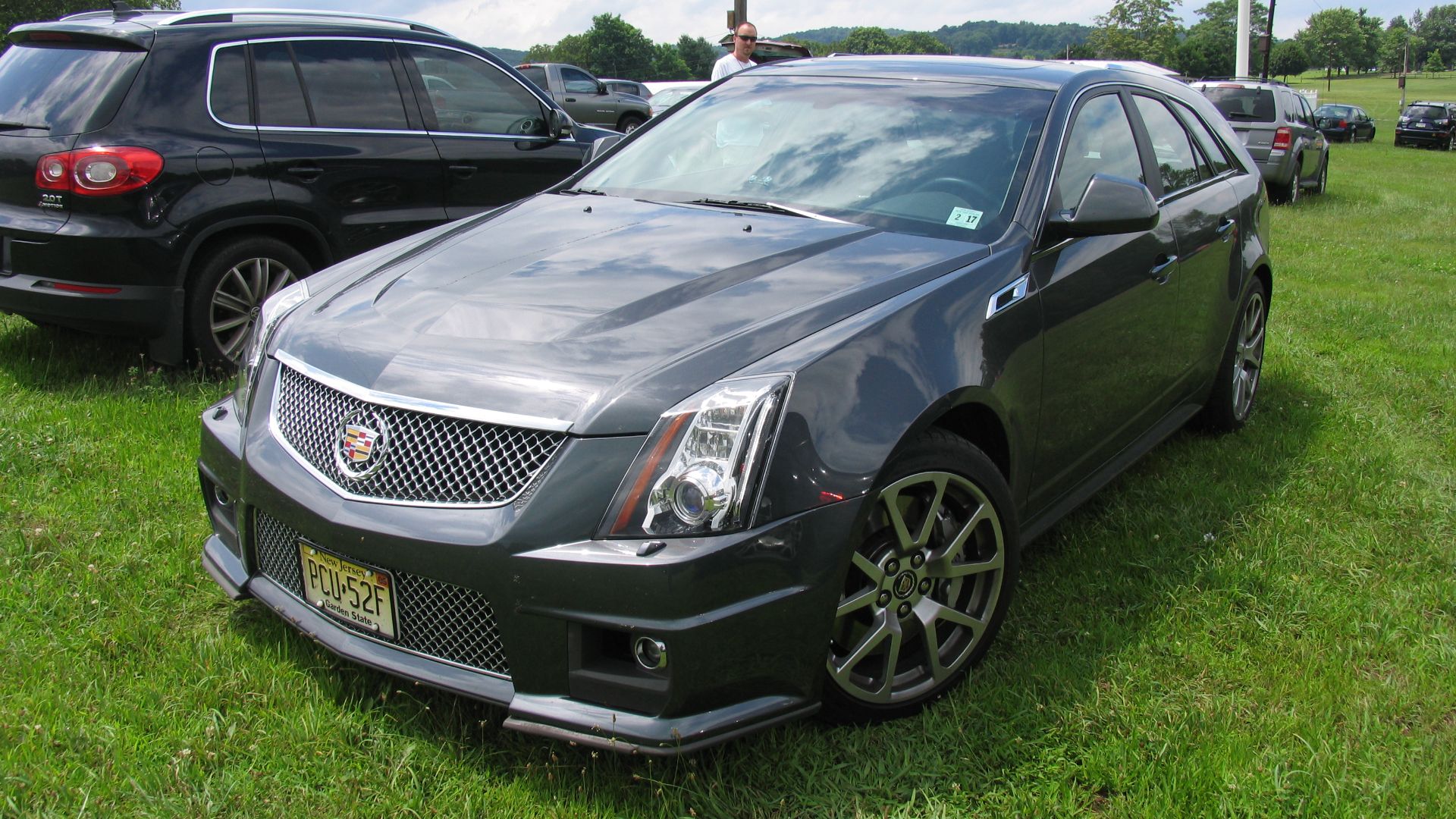 File:Cadillac CTS-V Wagon (9276345313).jpg