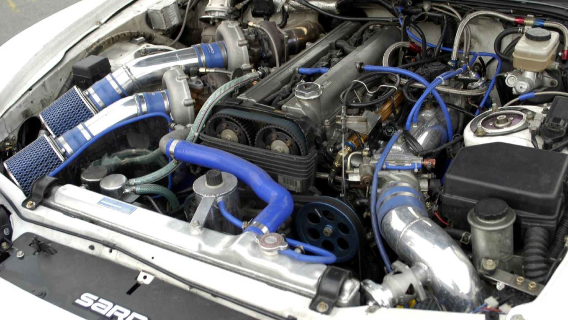 File:Tuned 2JZ-GTE engine.jpg