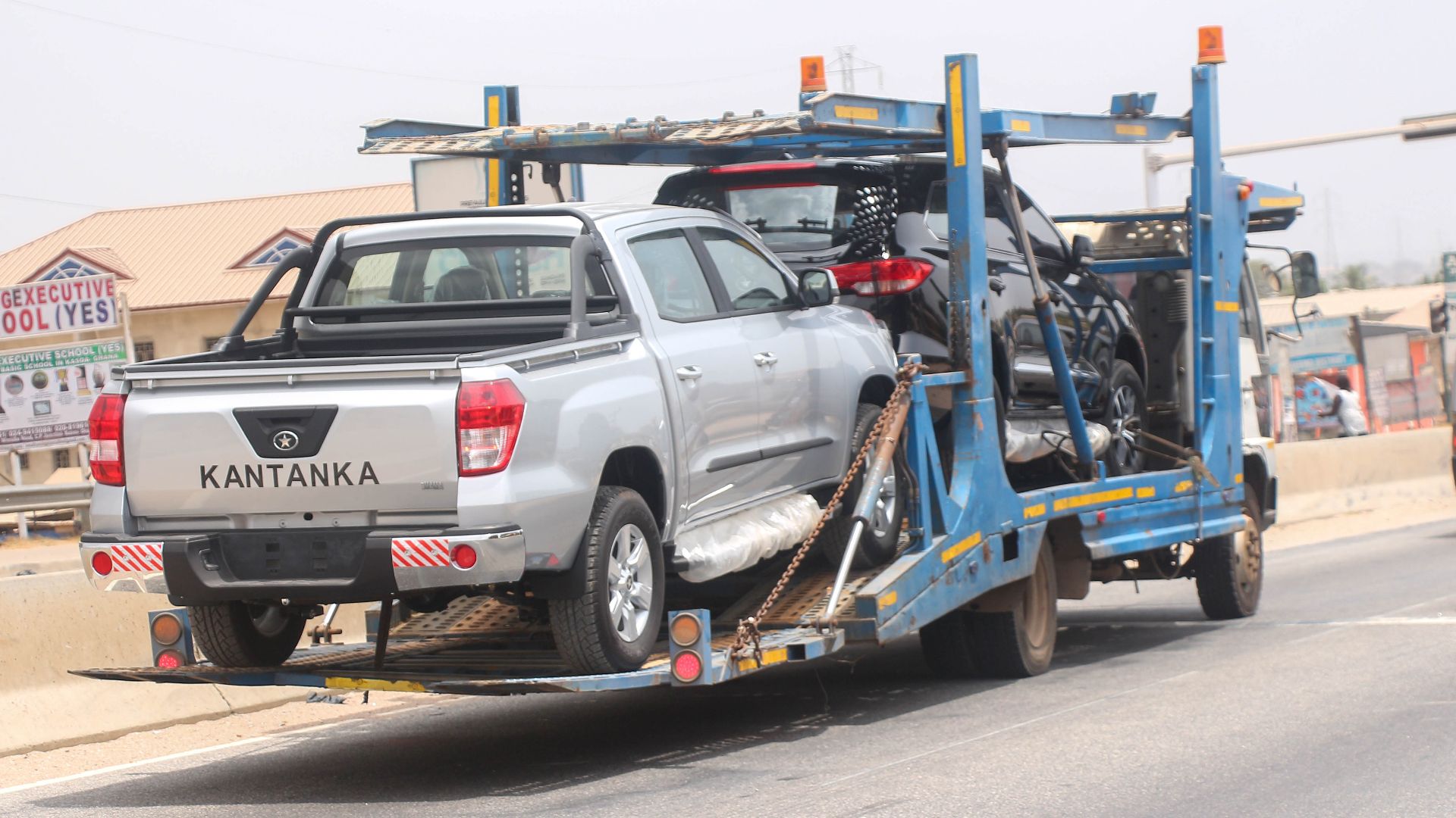File:Towing-car-ghana.jpg