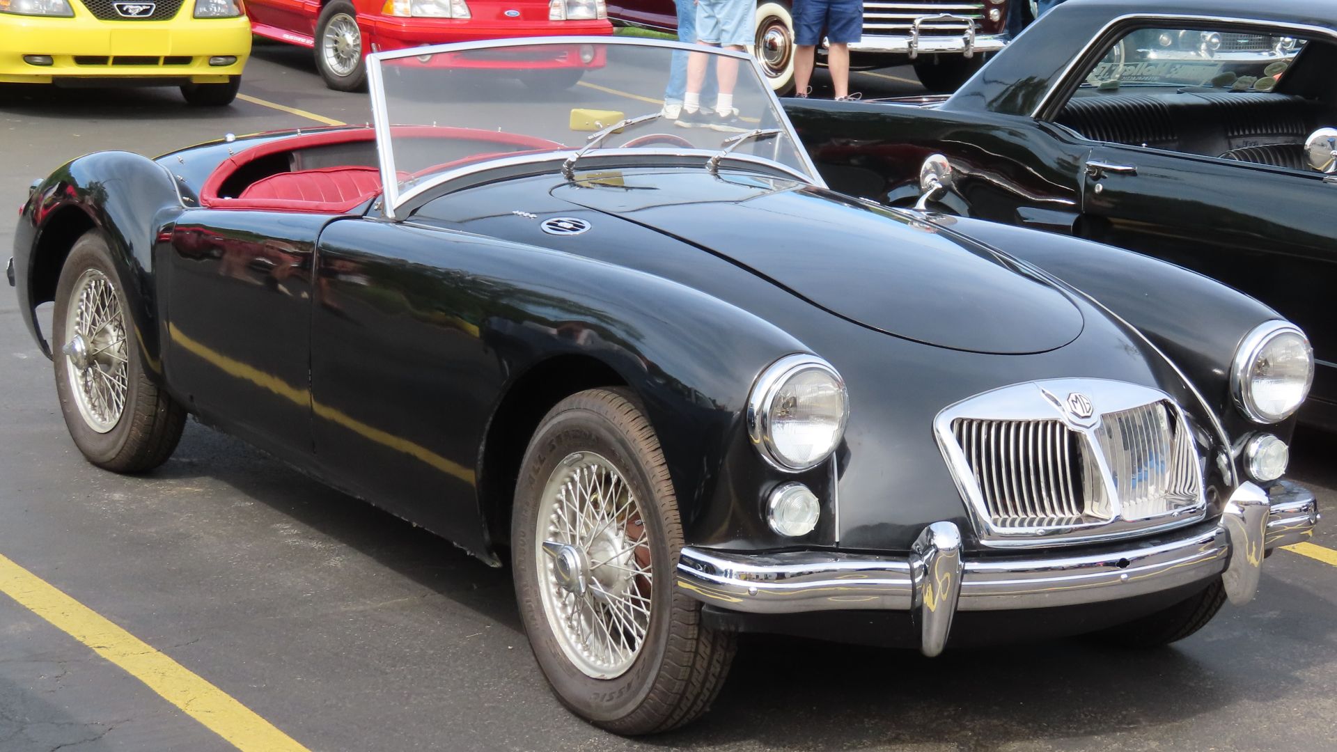 File:1960 MGA 1600 Roadster, front right, 06-01-2024.jpg