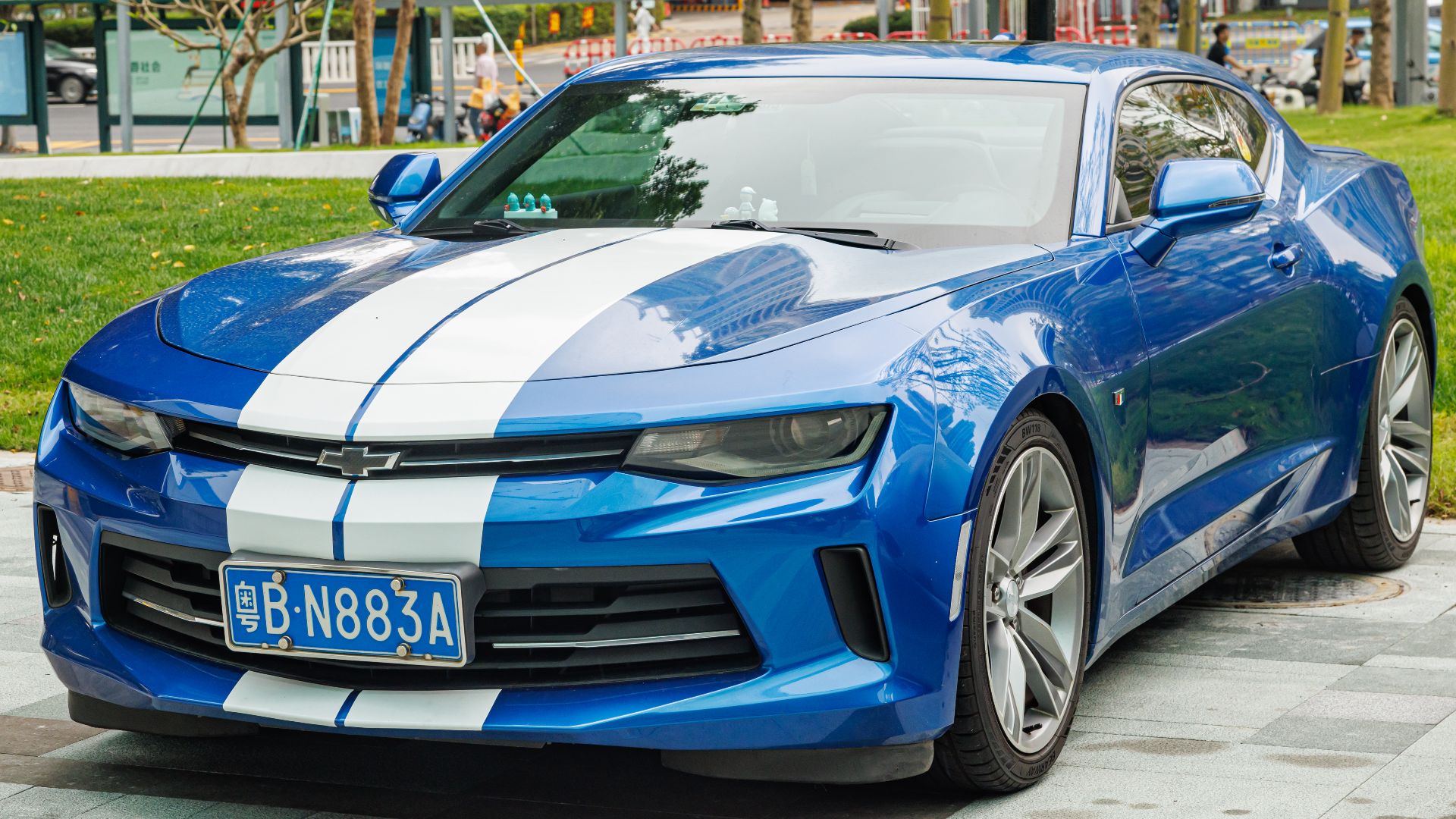 File:CHEVROLET CAMARO SIXTH GENERATION China (6).jpg