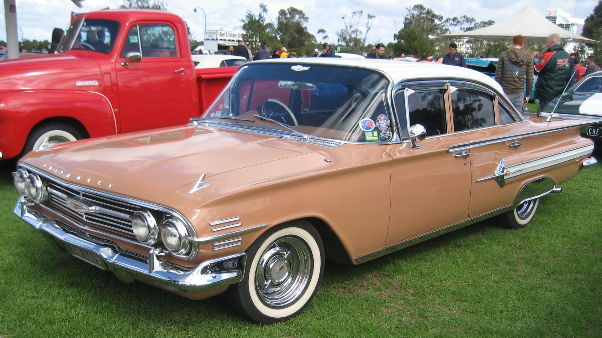 File:1960 Chevrolet Impala Sedan.jpg