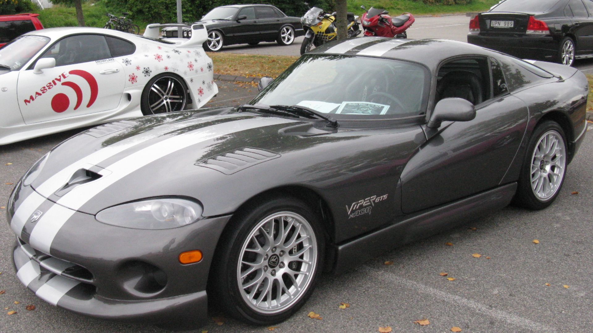 File:Dodge Viper GTS (9402840088).jpg