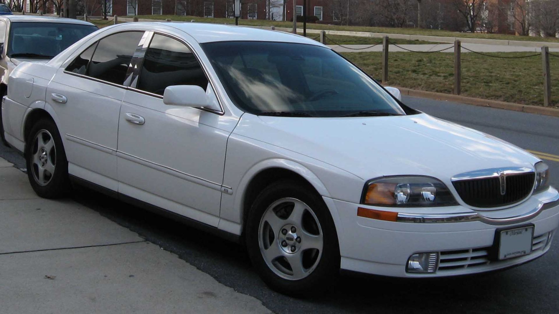 File:2000-2002 Lincoln LS.jpg