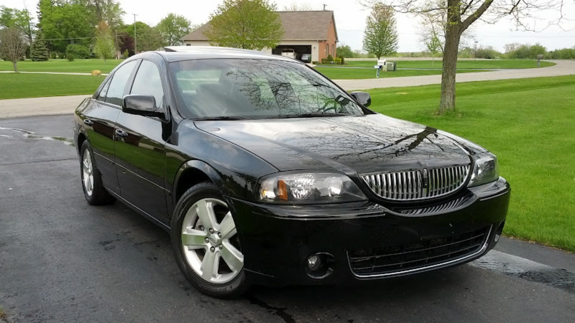 File:2006 Lincoln LS.jpg