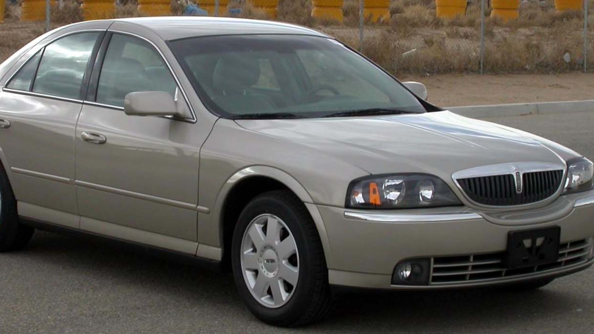 File:2004 Lincoln LS -- NHTSA.jpg