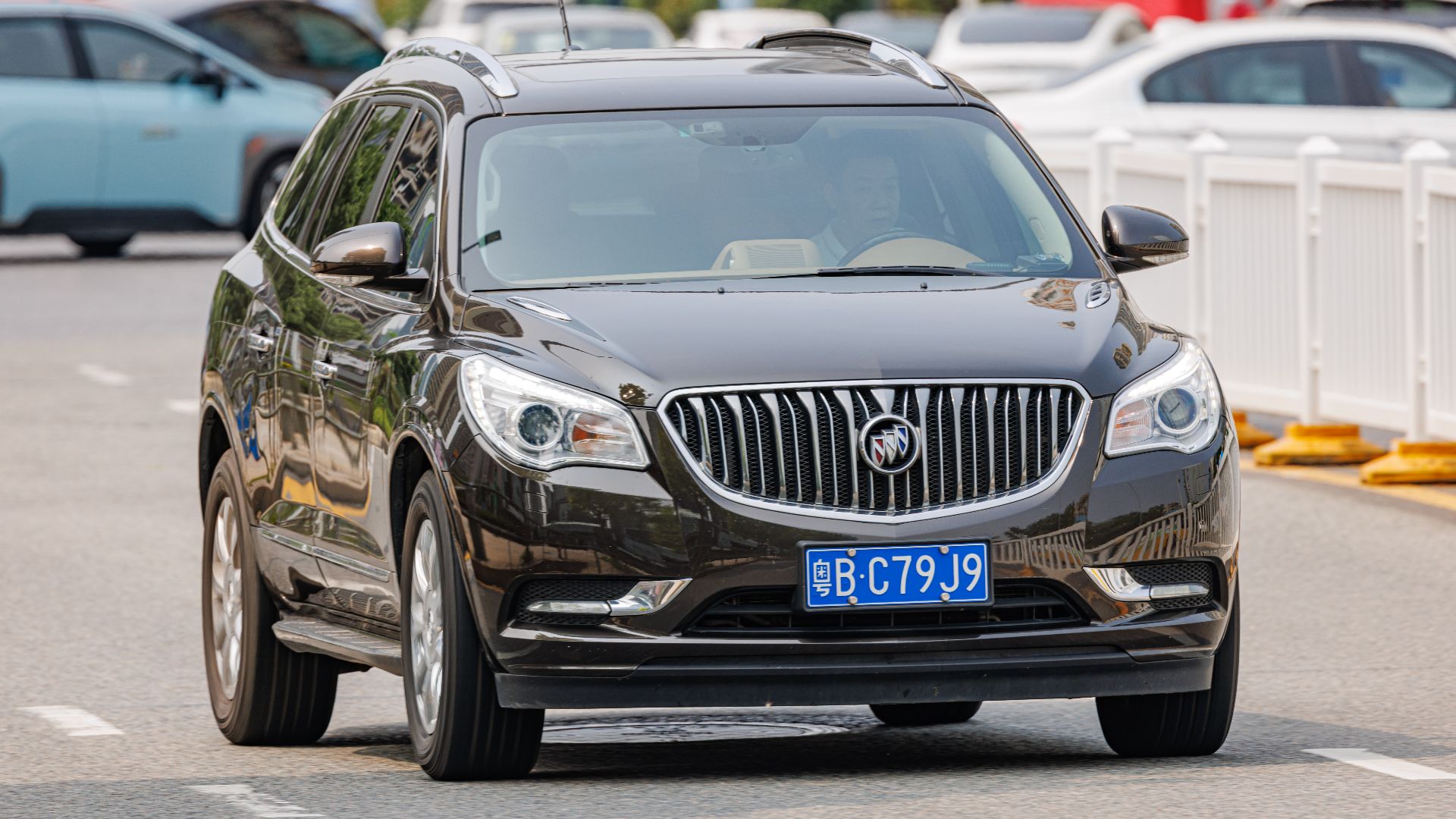 File:BUICK ENCLAVE FIRST GENERATION China.jpg