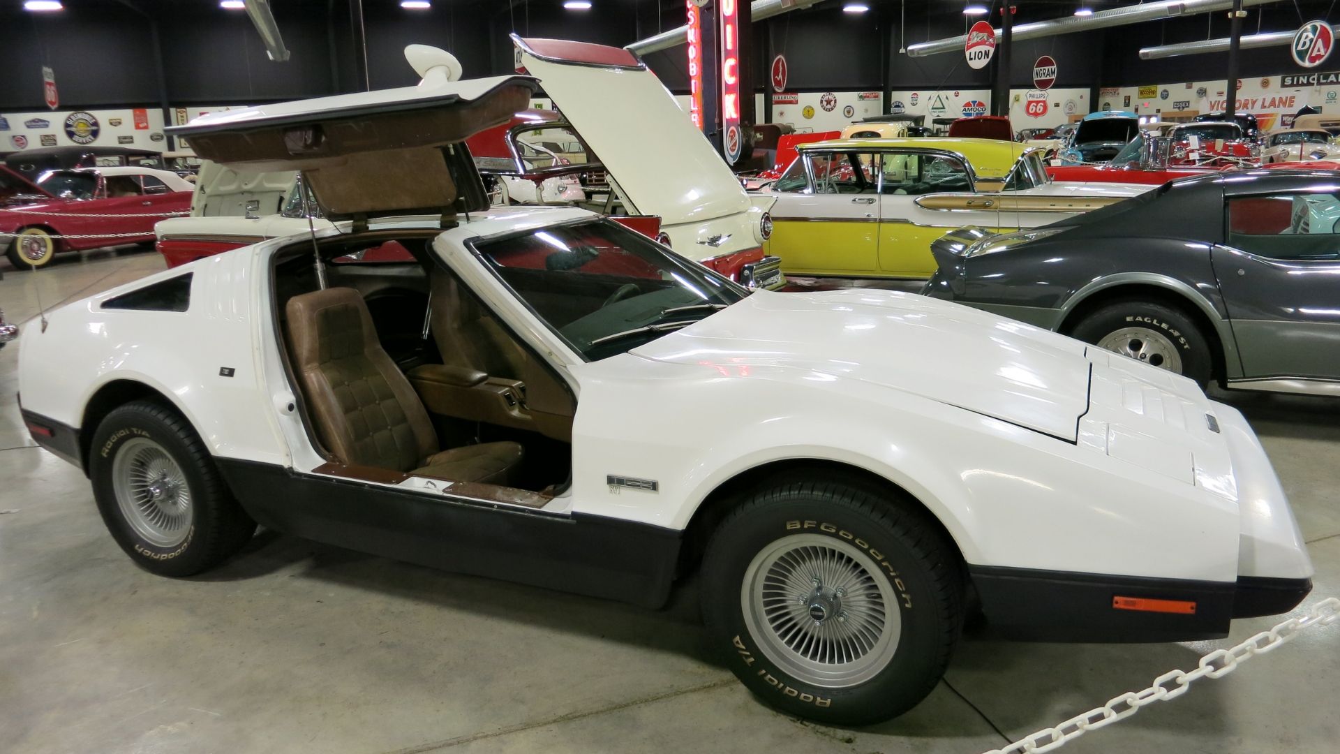 File:Bricklin SV-1 - 15808243830.jpg