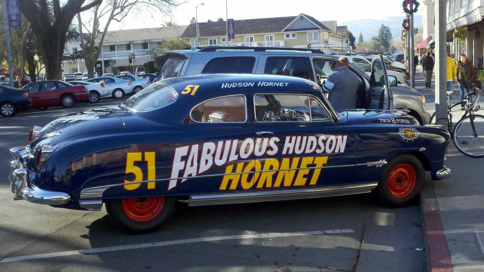 File:Hudson Hornet 51.jpg